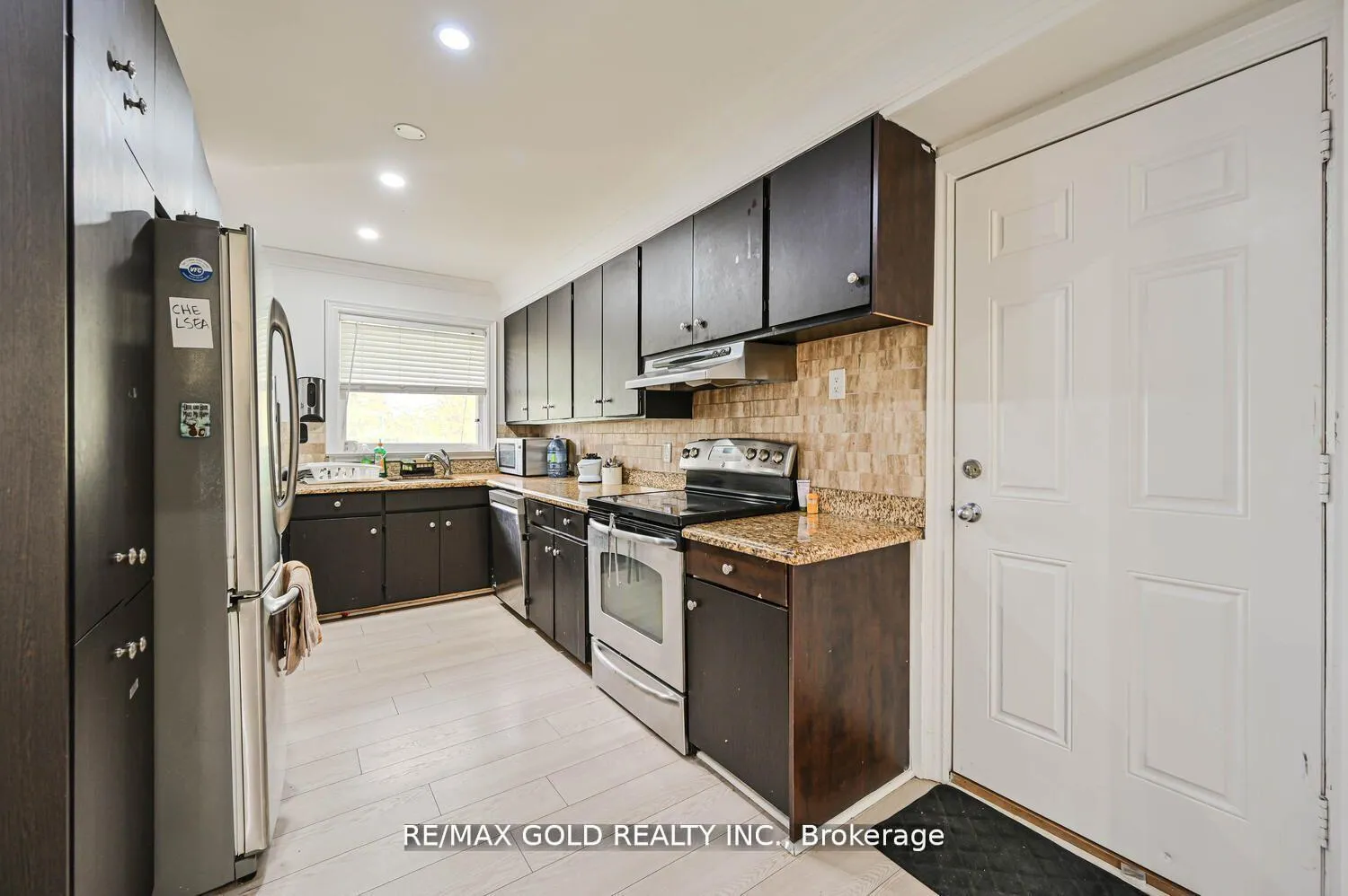 Photo 14 of 59 Marysfield Drive, Brampton, Toronto Gore Rural Estate — HOMEH