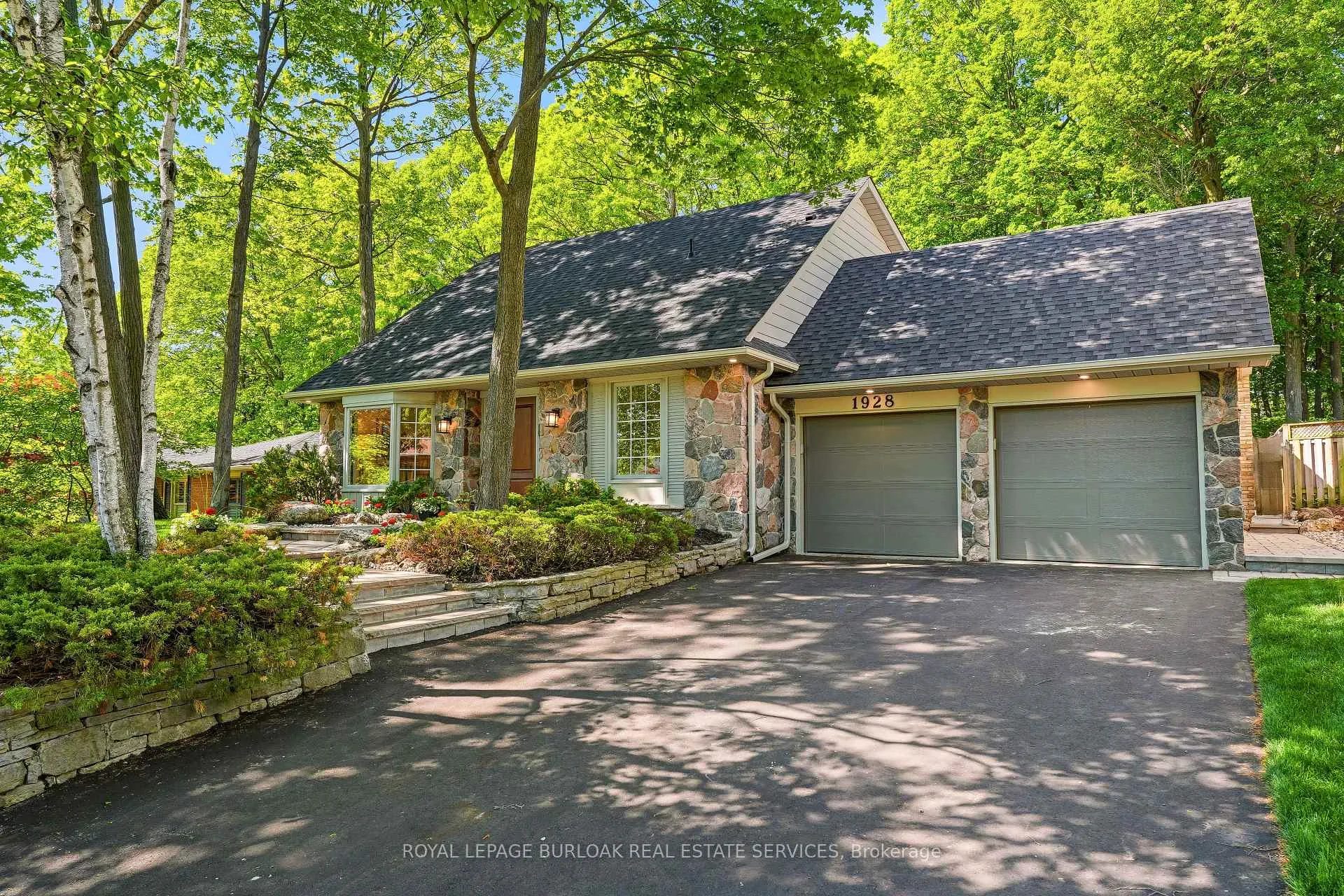Front of 1928 Four Seasons Drive