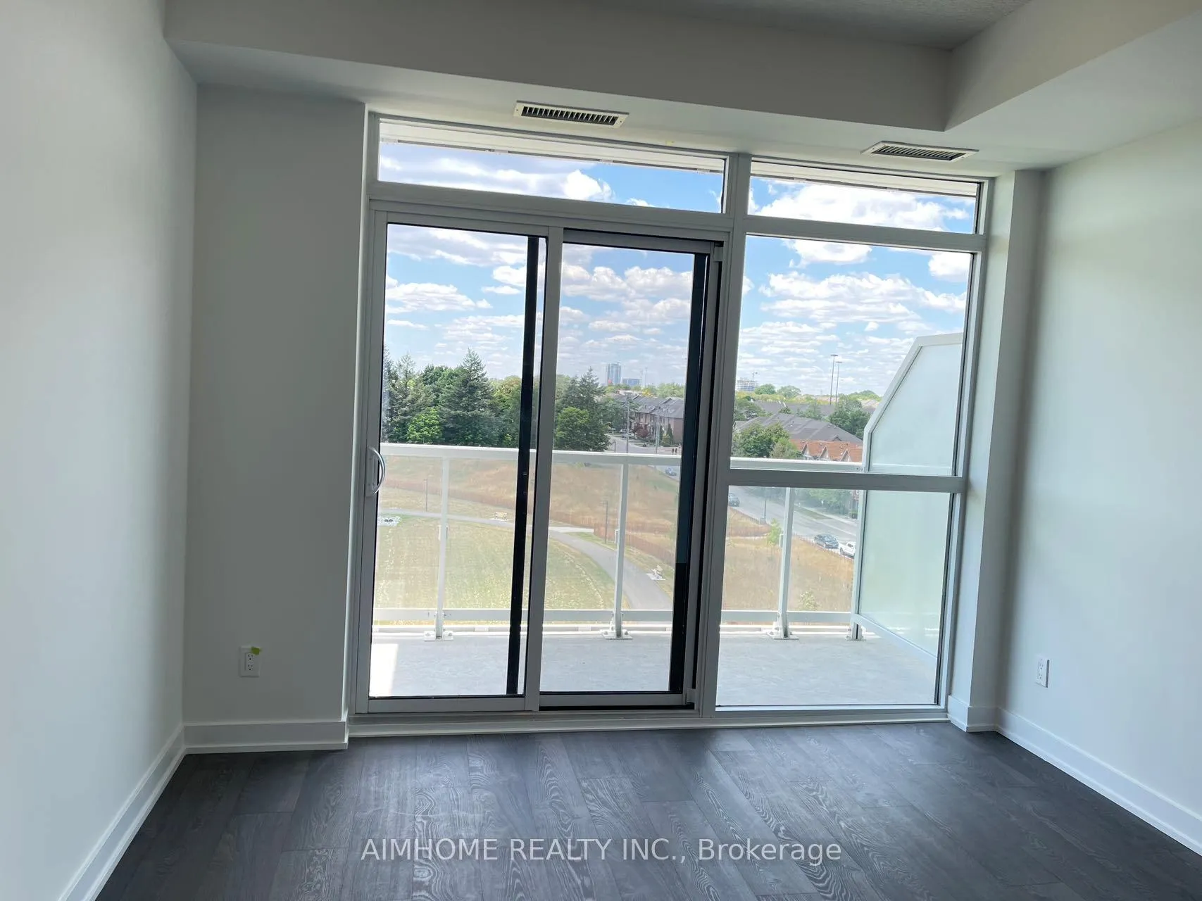 Photo 7 of Unit 619, 251 Manitoba Street, Etobicoke, Mimico — HOMEH