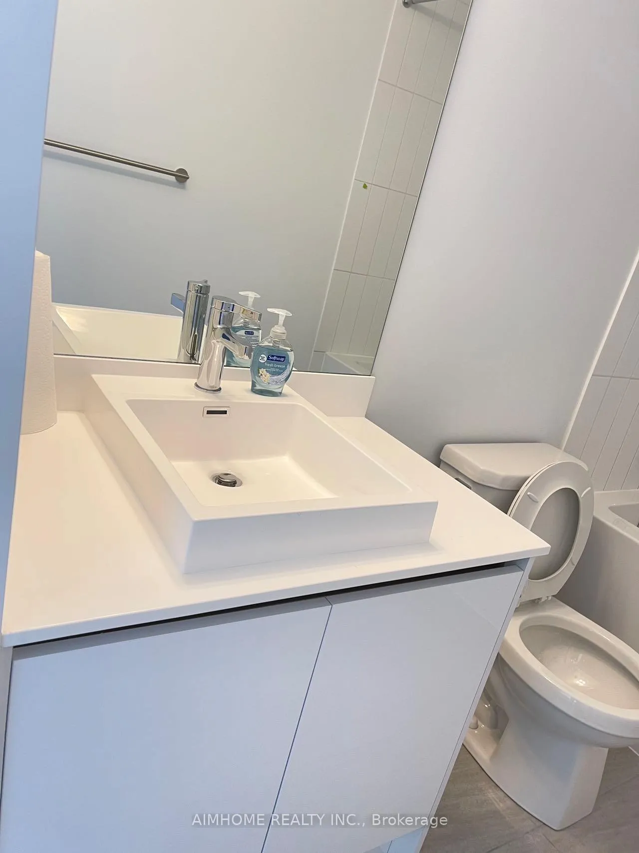 Photo 8 of Unit 619, 251 Manitoba Street, Etobicoke, Mimico — HOMEH