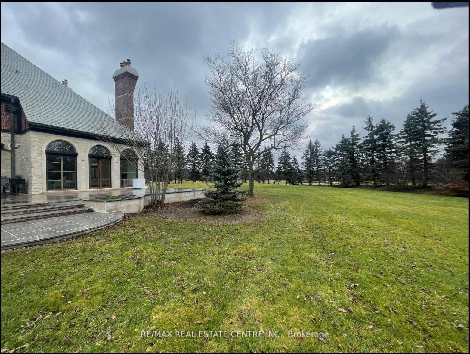 Photo 8 of 2 Edgeforest Drive, Brampton, Toronto Gore Rural Estate — HOMEH