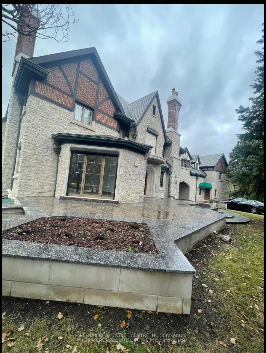 Photo 13 of 2 Edgeforest Drive, Brampton, Toronto Gore Rural Estate — HOMEH