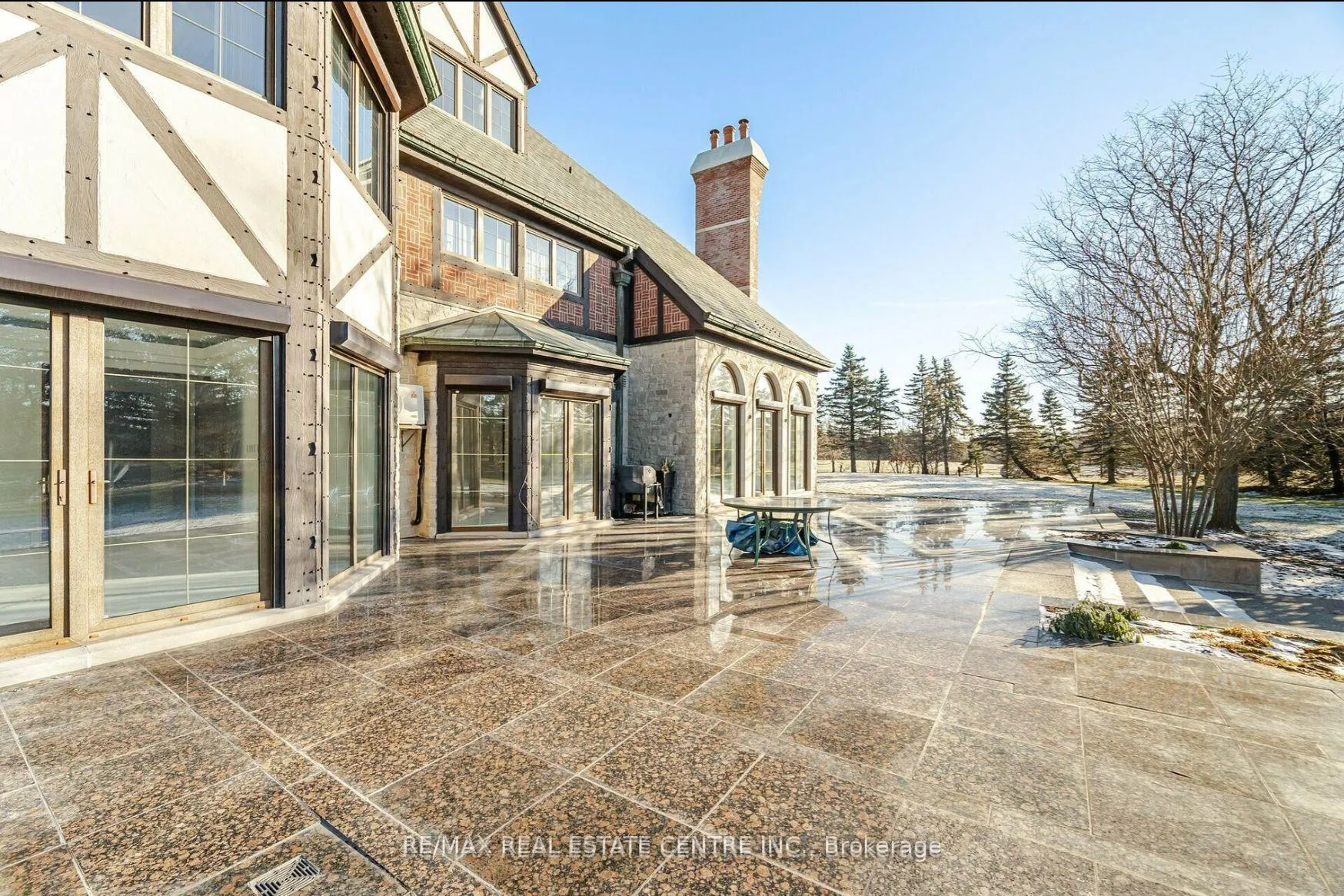Photo 15 of 2 Edgeforest Drive, Brampton, Toronto Gore Rural Estate — HOMEH