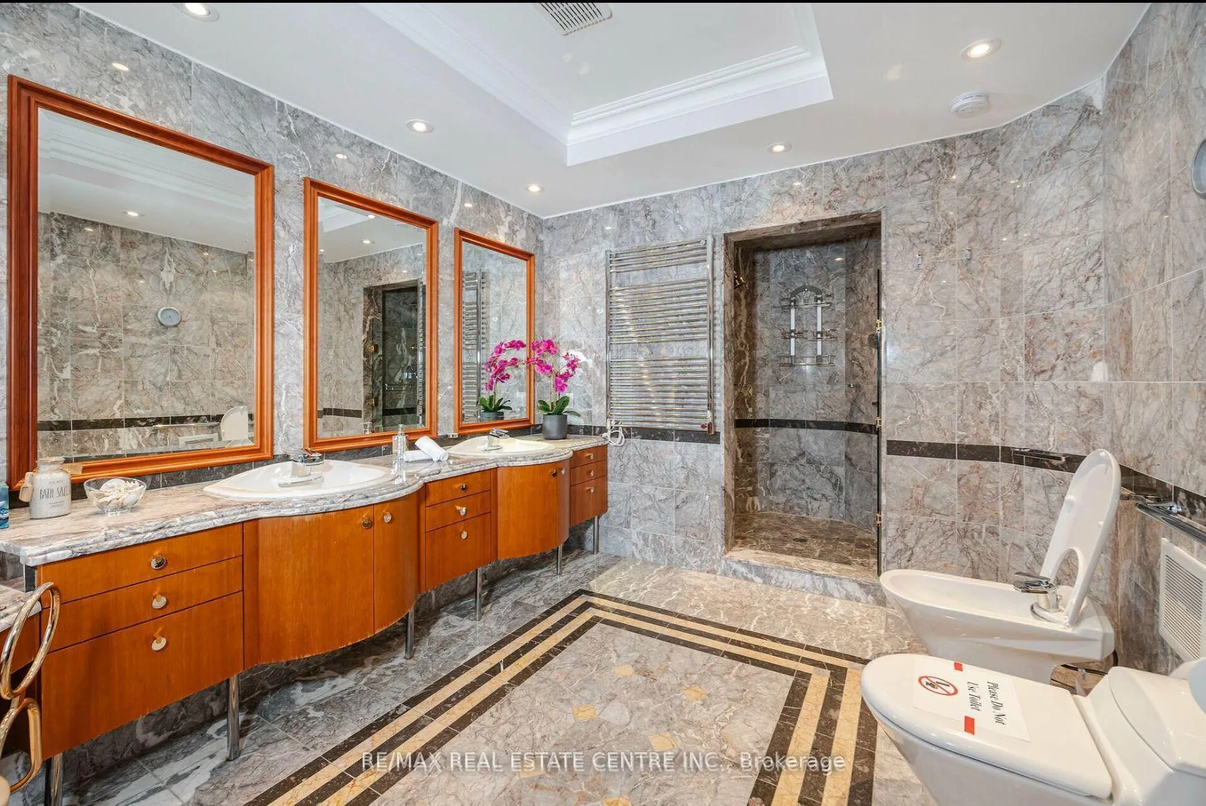 Photo 33 of 2 Edgeforest Drive, Brampton, Toronto Gore Rural Estate — HOMEH