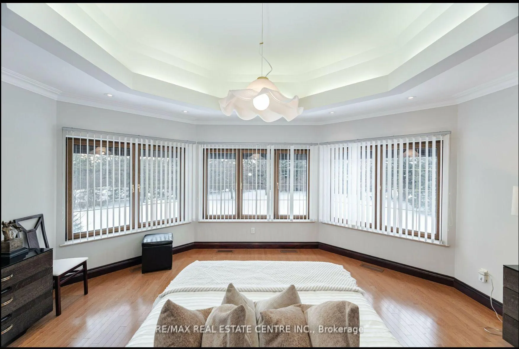 Photo 35 of 2 Edgeforest Drive, Brampton, Toronto Gore Rural Estate — HOMEH