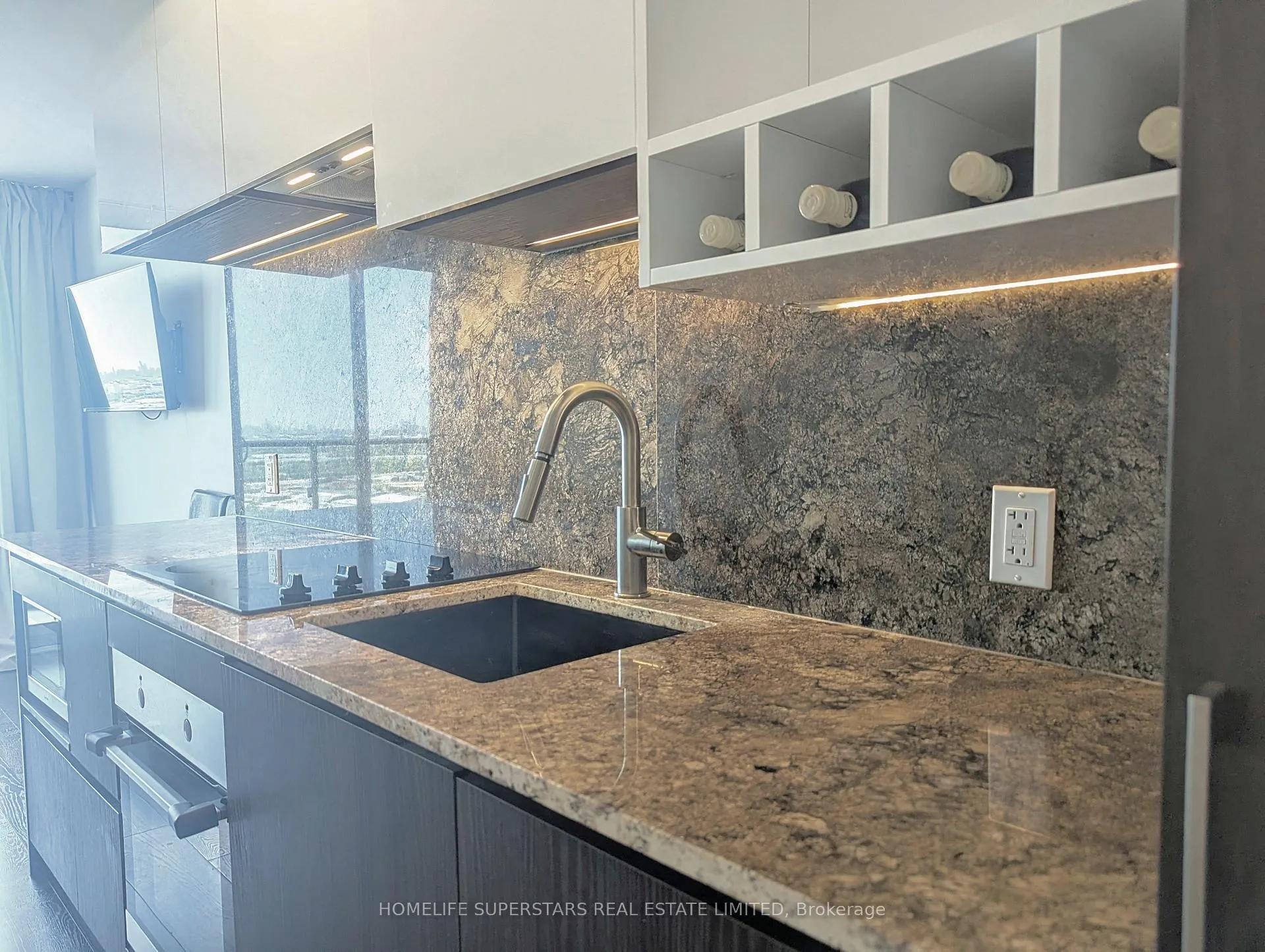 Photo 18 of Unit 3005, 5 Buttermill Avenue, Vaughan, Vaughan Corporate Centre — HOMEH