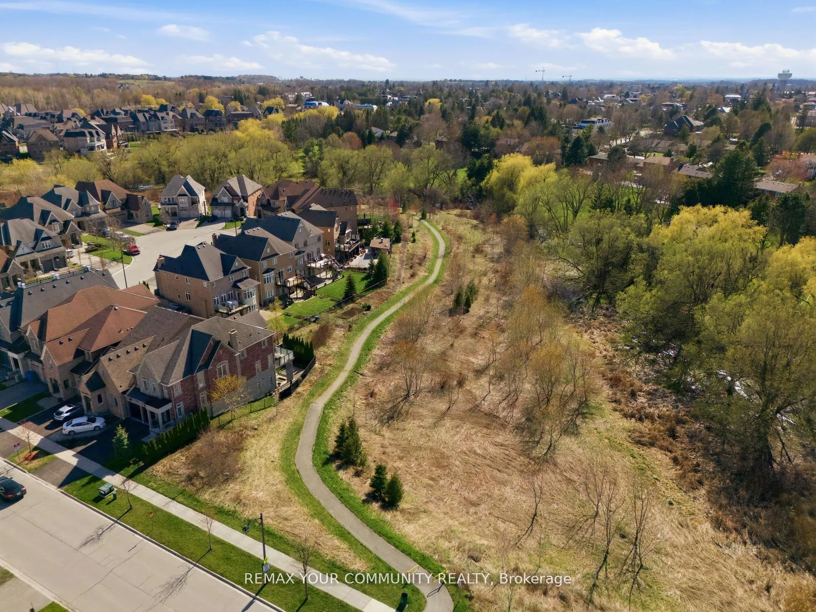 Photo 44 of 29 Spring Hill Drive, King, King City — HOMEH