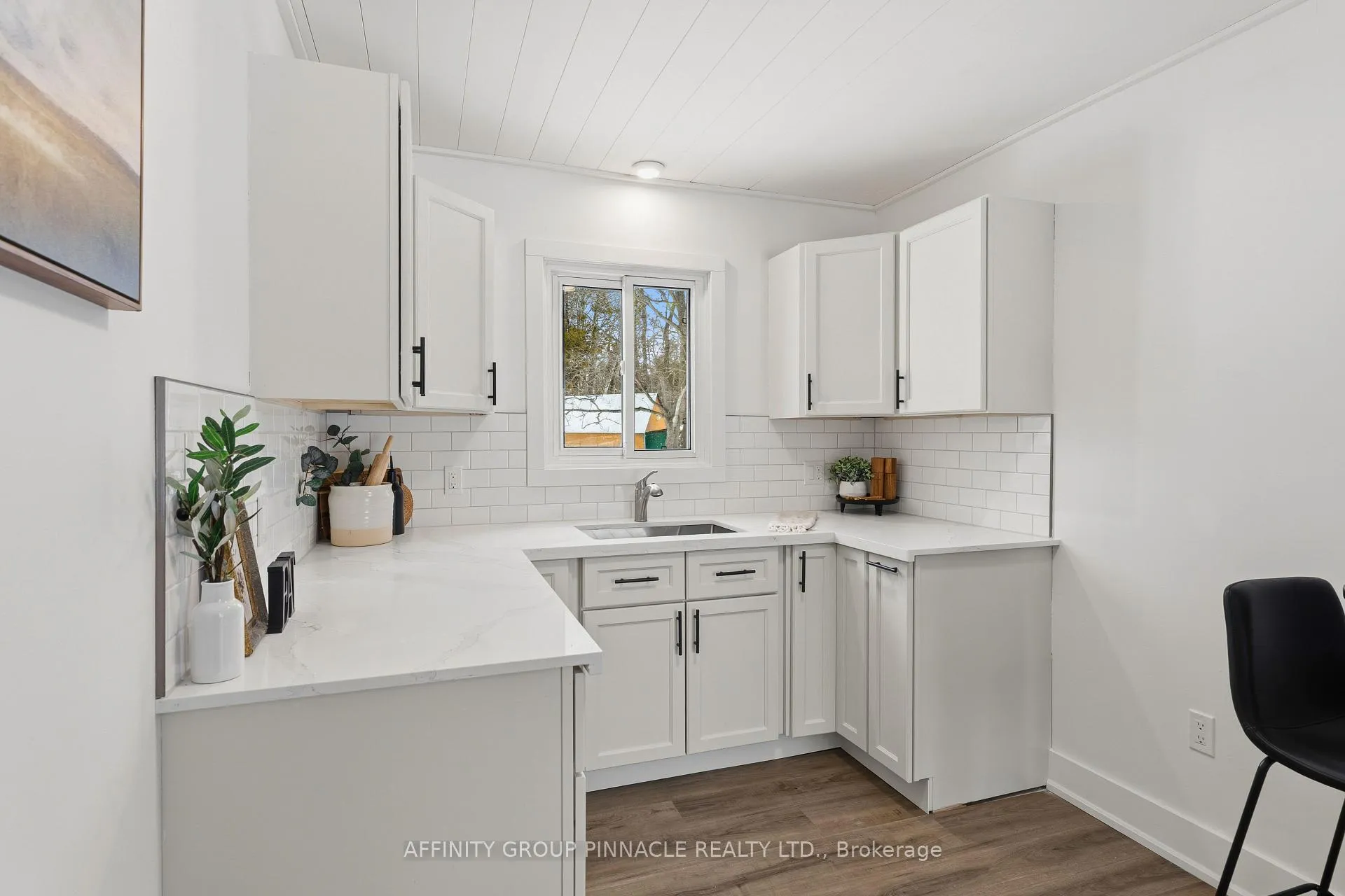 Photo 7 of 544 County 121 Road, Kawartha Lakes, Fenelon — HOMEH