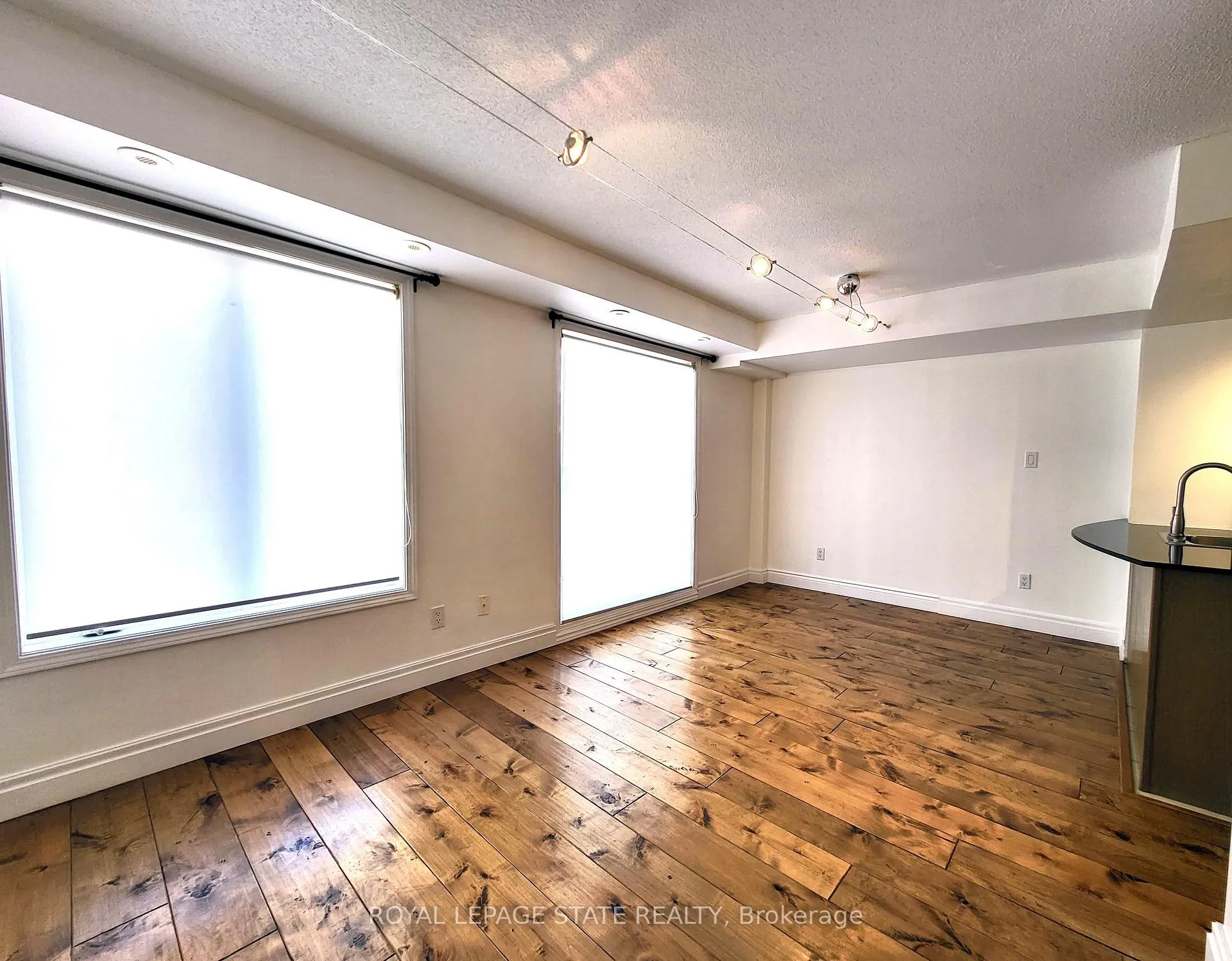 Photo 9 of Unit 1122, 20 Laidlaw Street, Toronto, South Parkdale — HOMEH