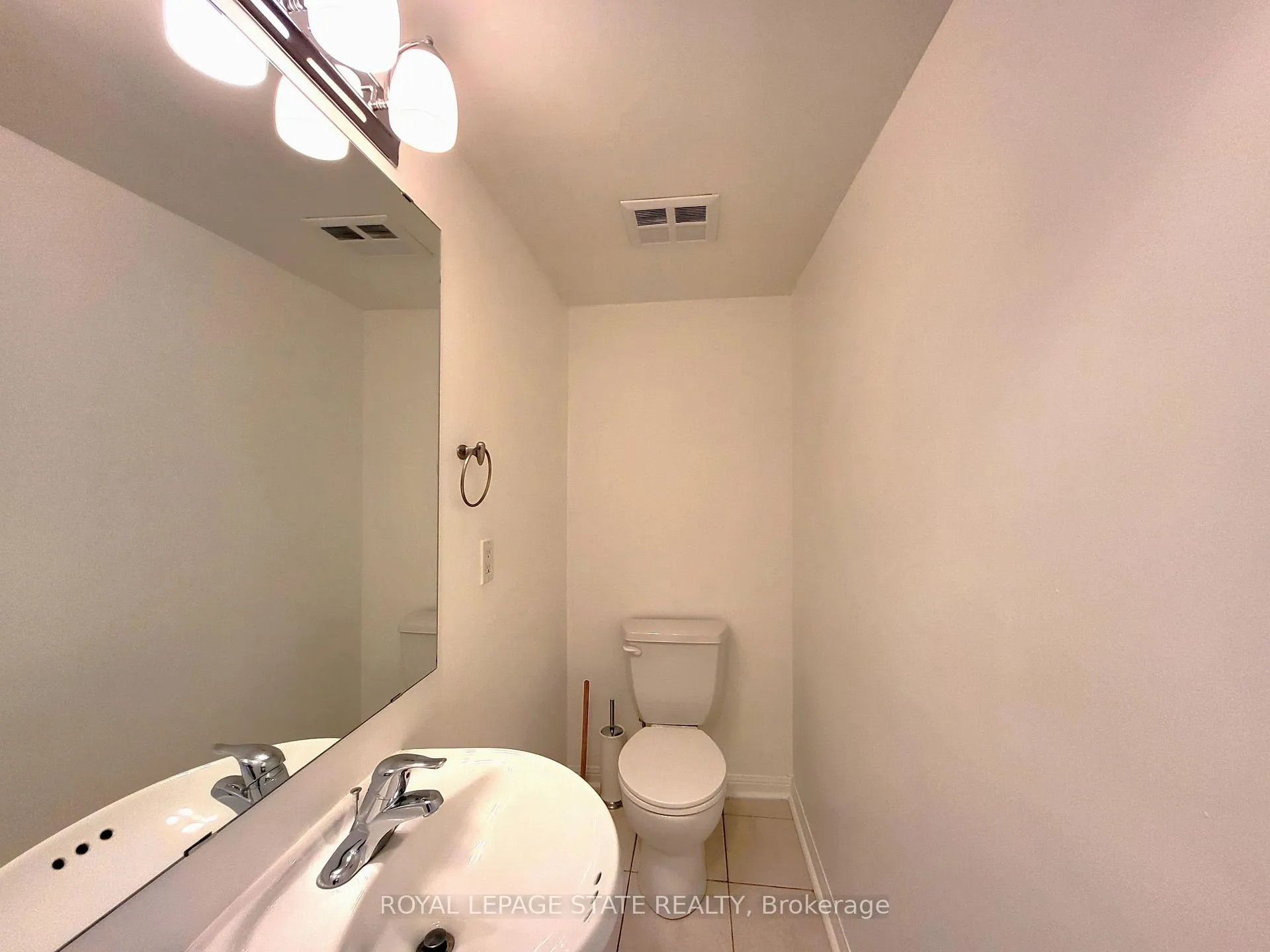 Photo 10 of Unit 1122, 20 Laidlaw Street, Toronto, South Parkdale — HOMEH