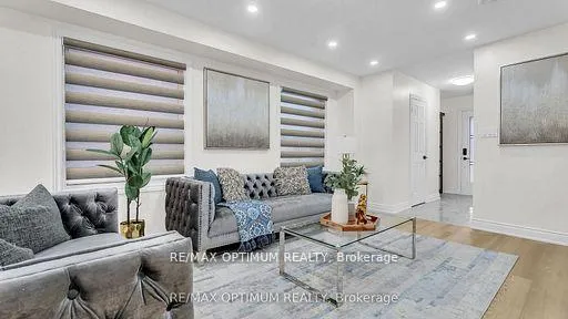 Photo 9 of 9 Ridgefield Court, Brampton, Vales of Castlemore — HOMEH