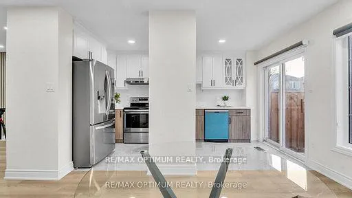 Photo 17 of 9 Ridgefield Court, Brampton, Vales of Castlemore — HOMEH