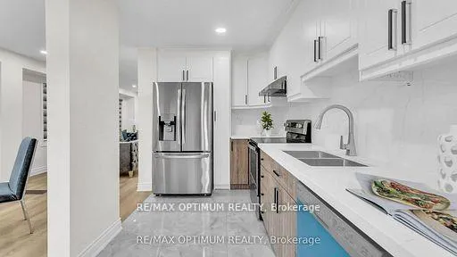 Photo 18 of 9 Ridgefield Court, Brampton, Vales of Castlemore — HOMEH