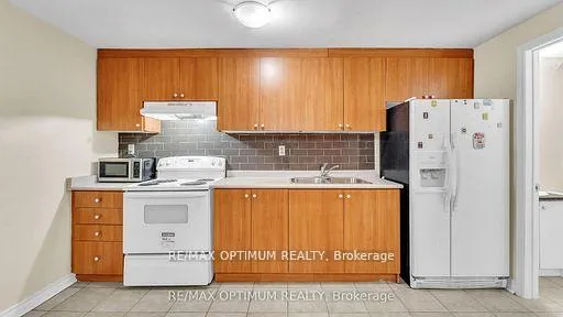 Photo 44 of 9 Ridgefield Court, Brampton, Vales of Castlemore — HOMEH