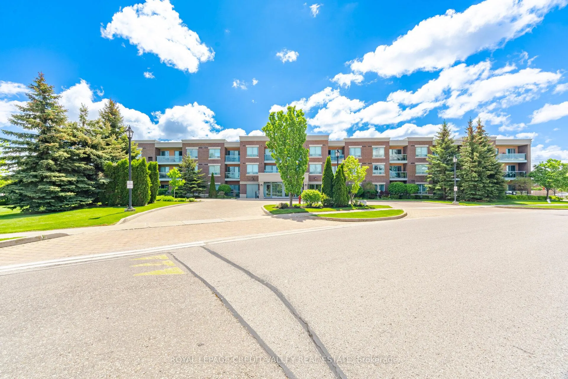 Photo 1 of Unit 108, 25 Via Rosedale, Brampton, Sandringham-Wellington — HOMEH
