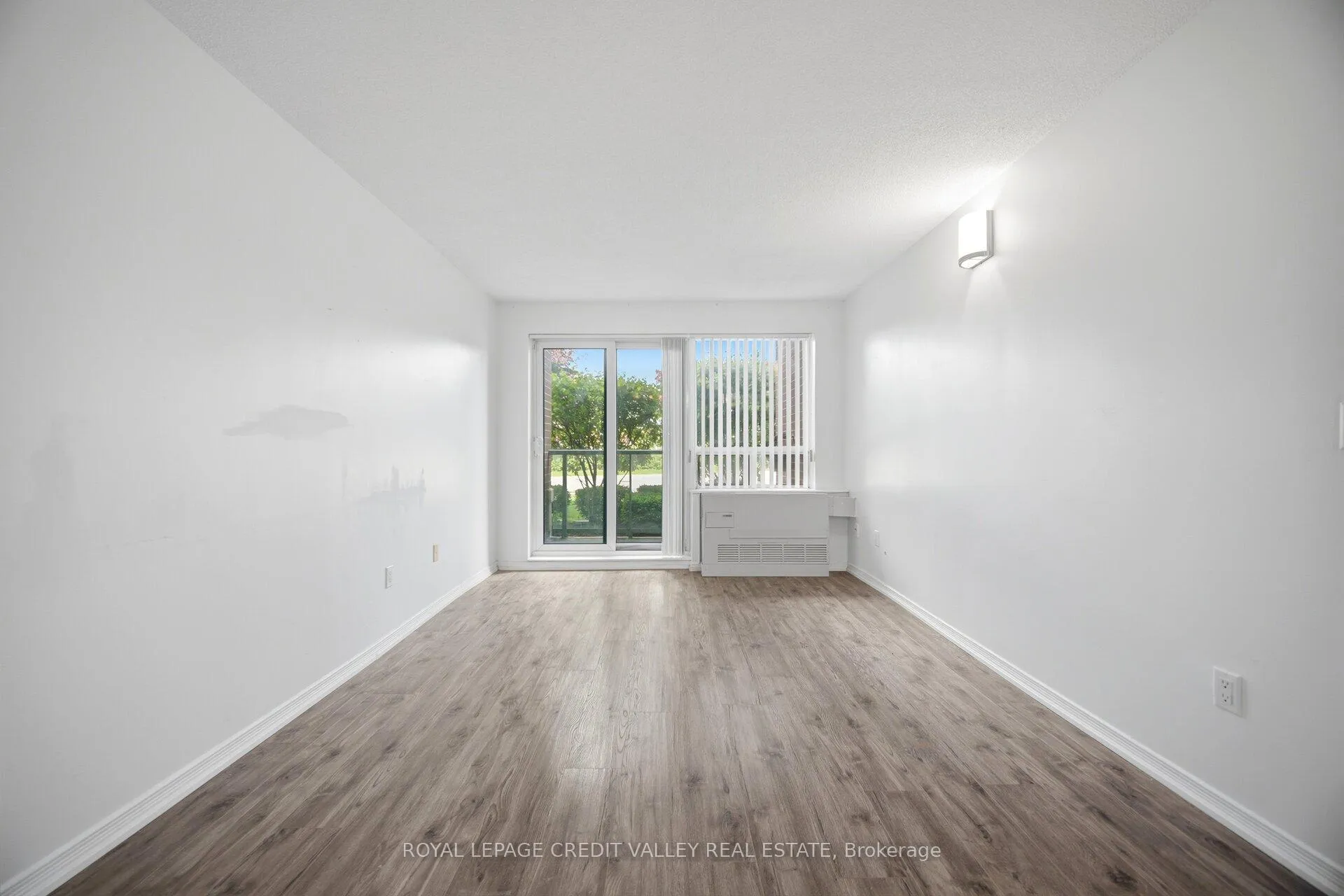 Photo 13 of Unit 108, 25 Via Rosedale, Brampton, Sandringham-Wellington — HOMEH