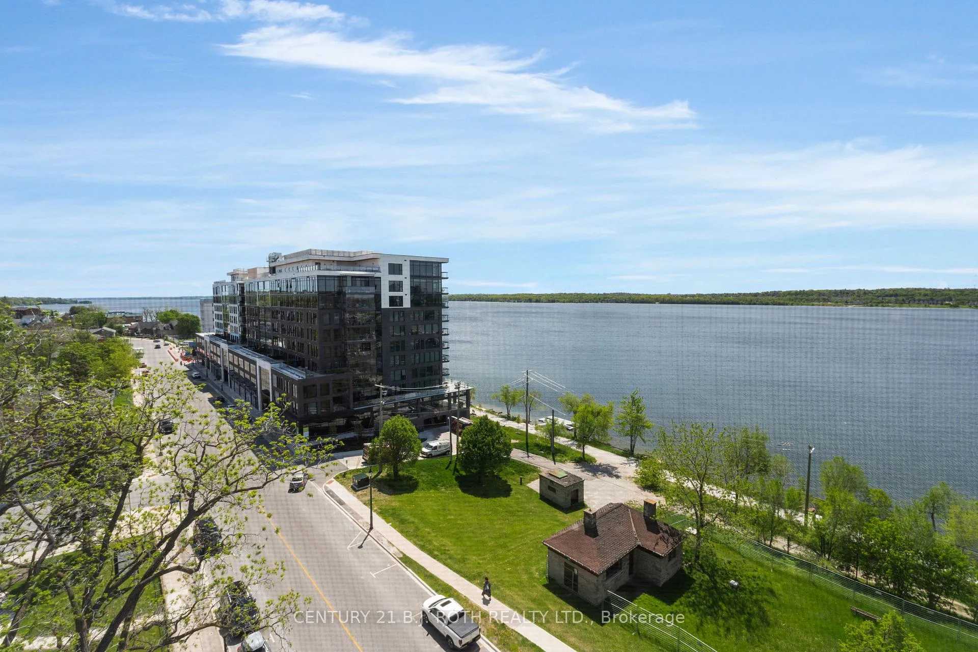 Photo 10 of Unit 807, 150 Dunlop Street E, Barrie, City Centre — HOMEH