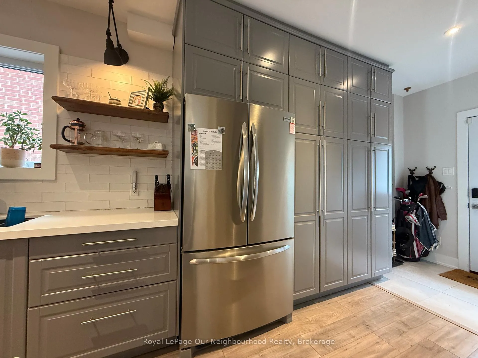 Photo 2 of Unit Upper, 48 Albani Street, Etobicoke, Mimico — HOMEH