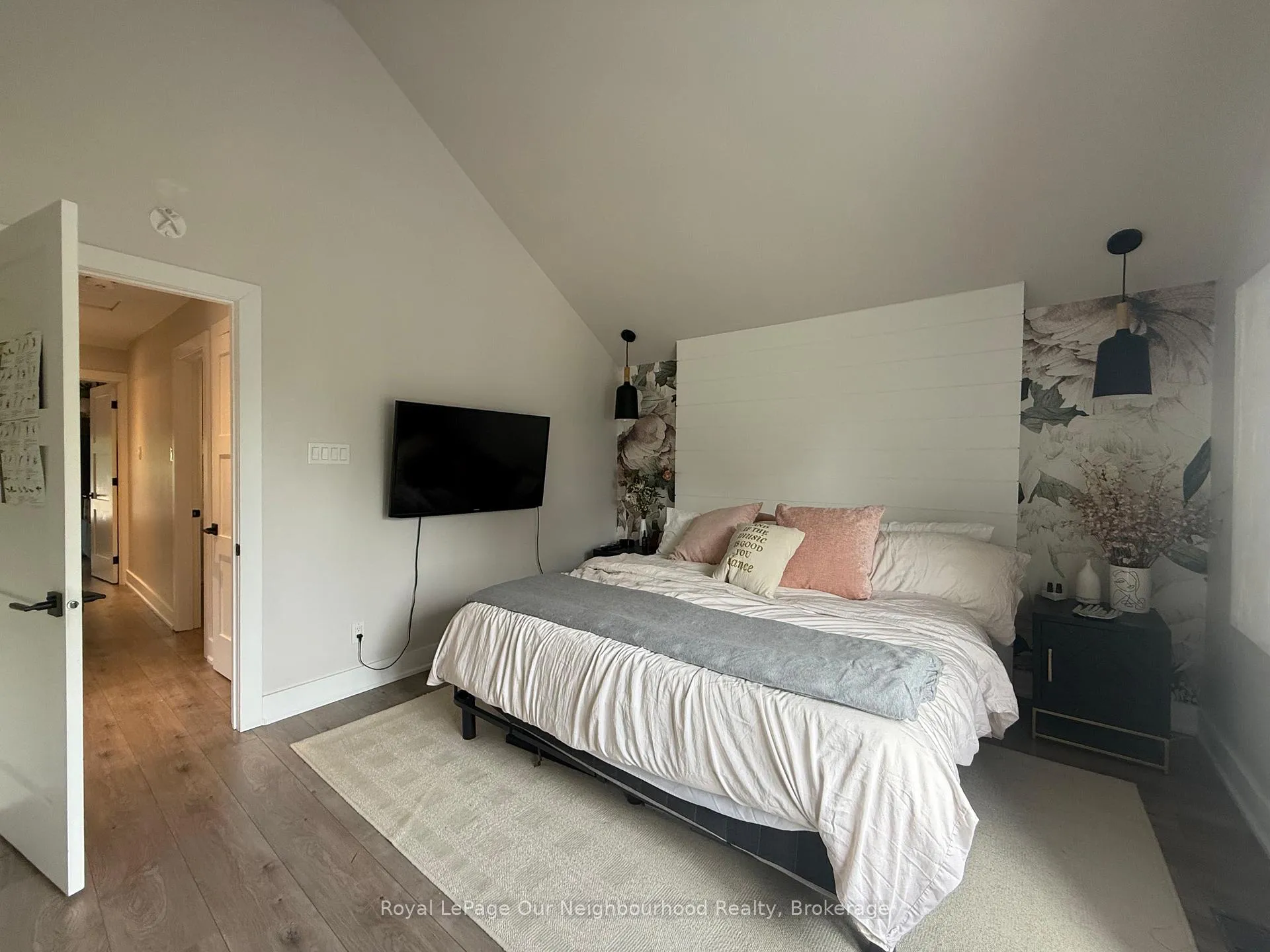 Photo 10 of Unit Upper, 48 Albani Street, Etobicoke, Mimico — HOMEH
