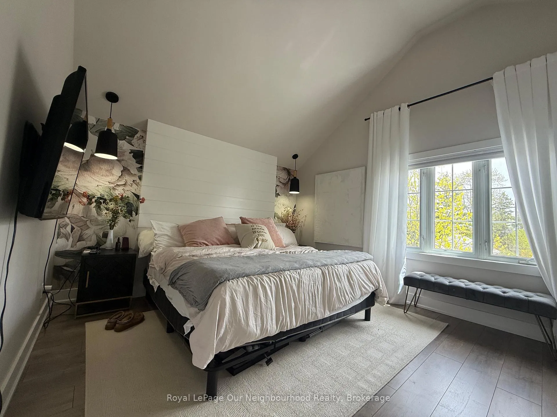 Photo 12 of Unit Upper, 48 Albani Street, Etobicoke, Mimico — HOMEH