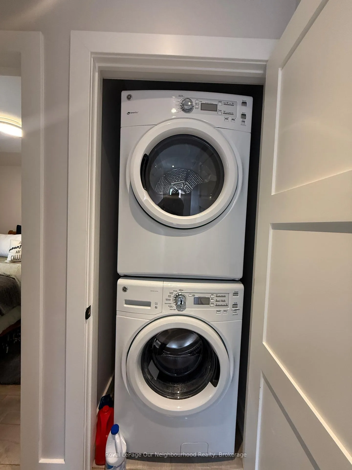 Photo 20 of Unit Upper, 48 Albani Street, Etobicoke, Mimico — HOMEH