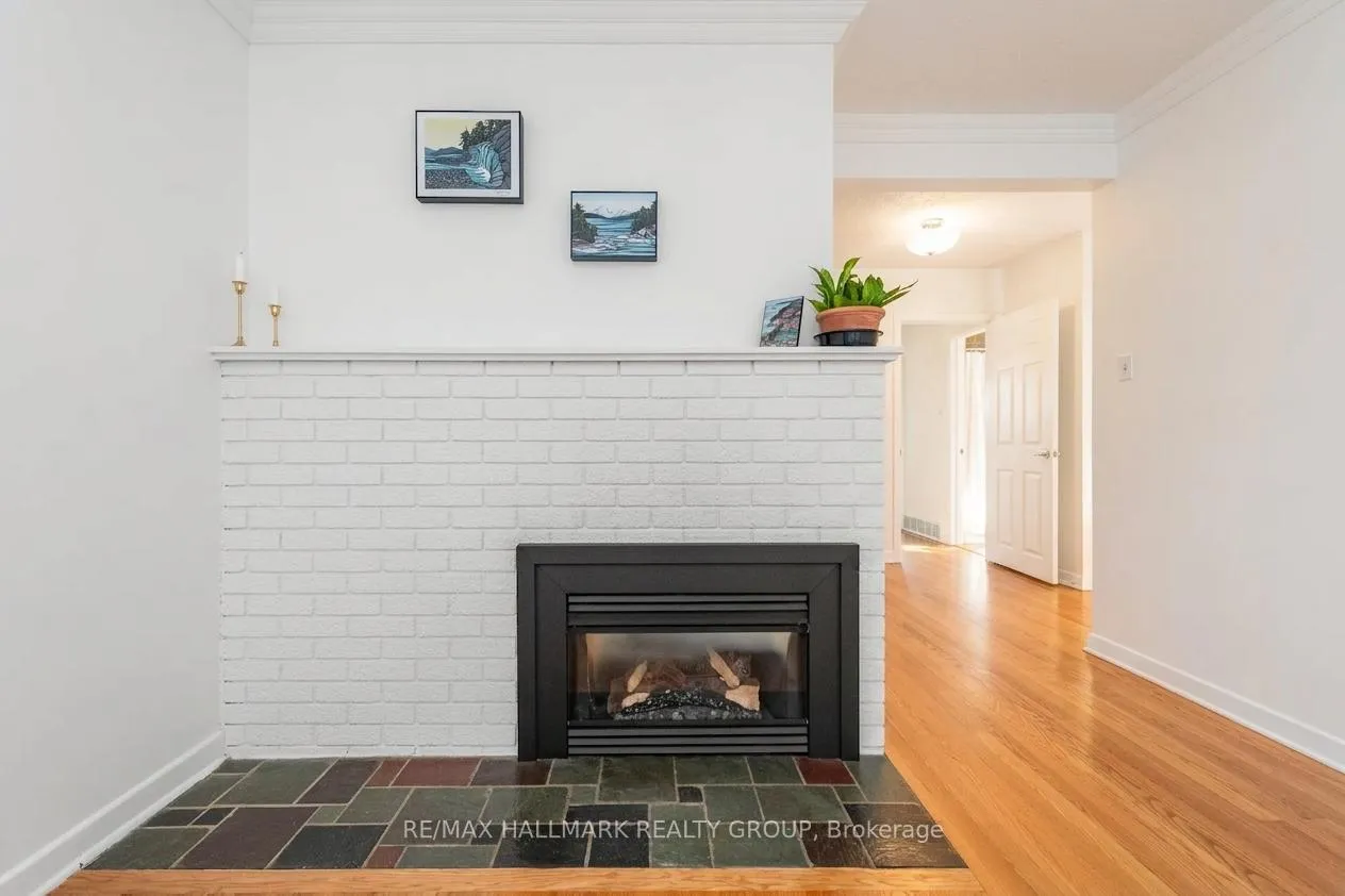 Photo 6 of 20 Mulvagh Avenue, Ottawa, Borden Farm/Stewart Farm/Carleton Heights/Parkwood Hills — HOMEH