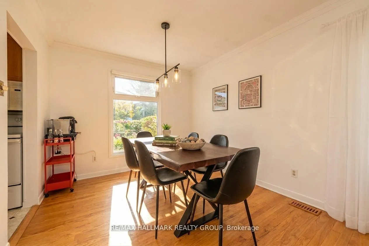 Photo 10 of 20 Mulvagh Avenue, Ottawa, Borden Farm/Stewart Farm/Carleton Heights/Parkwood Hills — HOMEH