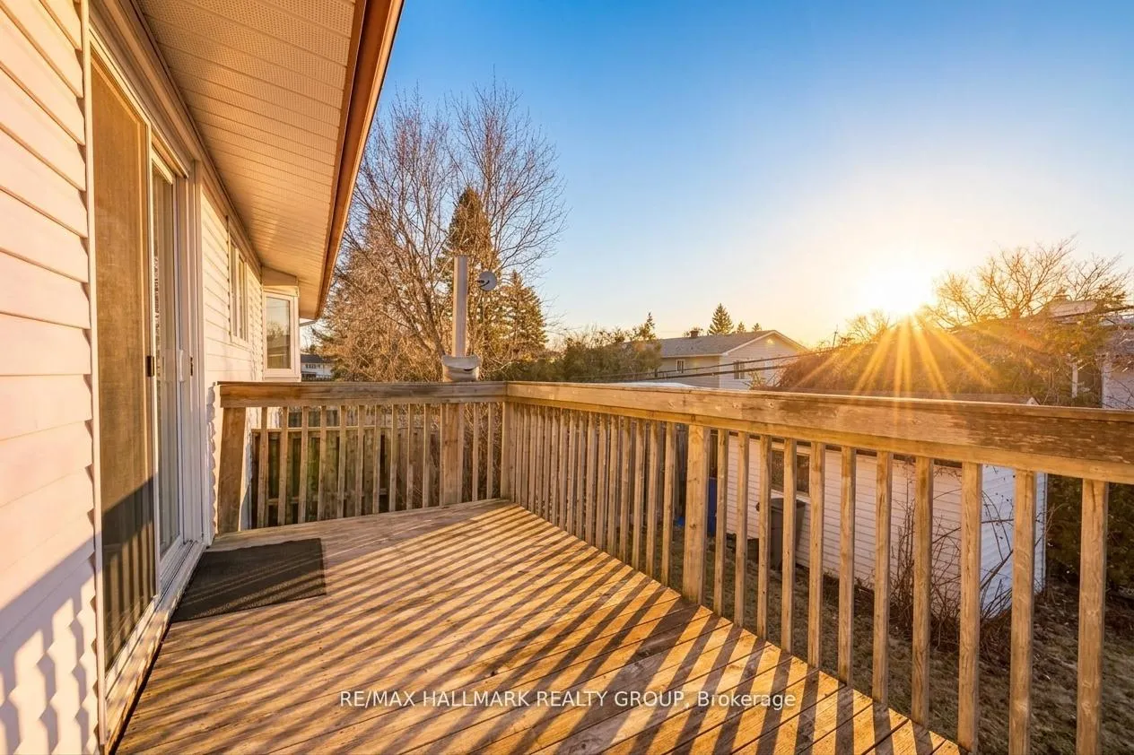 Photo 19 of 20 Mulvagh Avenue, Ottawa, Borden Farm/Stewart Farm/Carleton Heights/Parkwood Hills — HOMEH