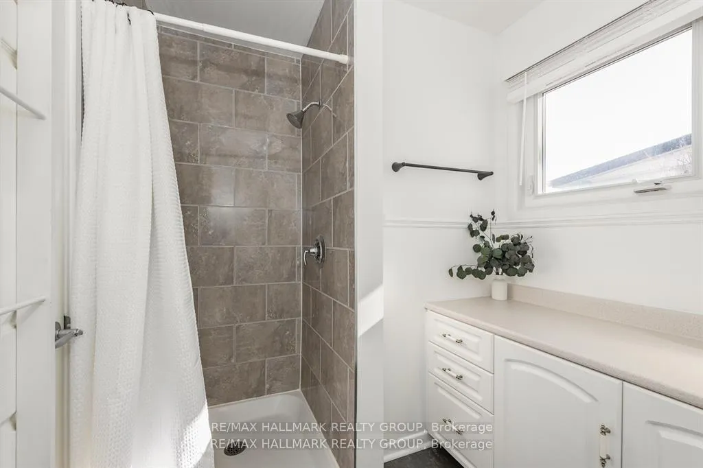 Photo 22 of 20 Mulvagh Avenue, Ottawa, Borden Farm/Stewart Farm/Carleton Heights/Parkwood Hills — HOMEH