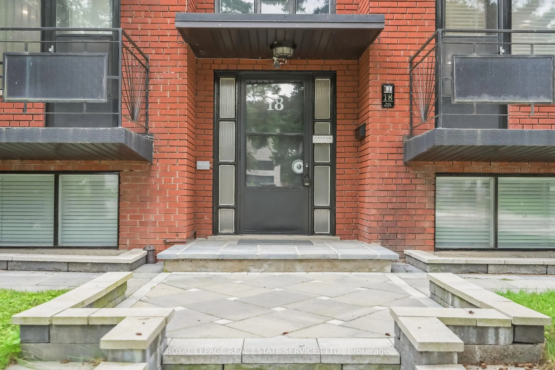 Photo 4 of Unit 6, 18 Thirty Third Street, Etobicoke, Long Branch — HOMEH