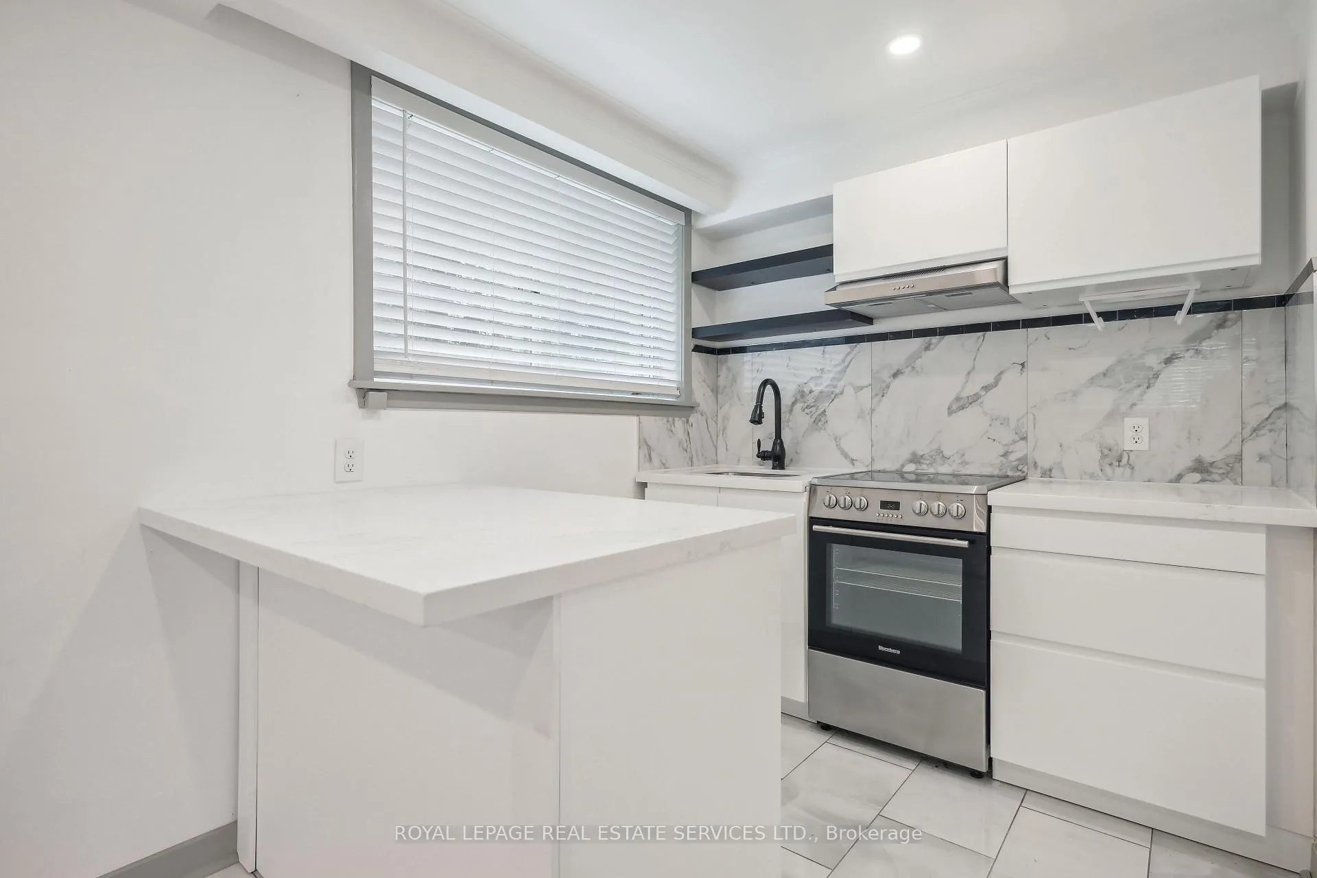 Photo 12 of Unit 6, 18 Thirty Third Street, Etobicoke, Long Branch — HOMEH