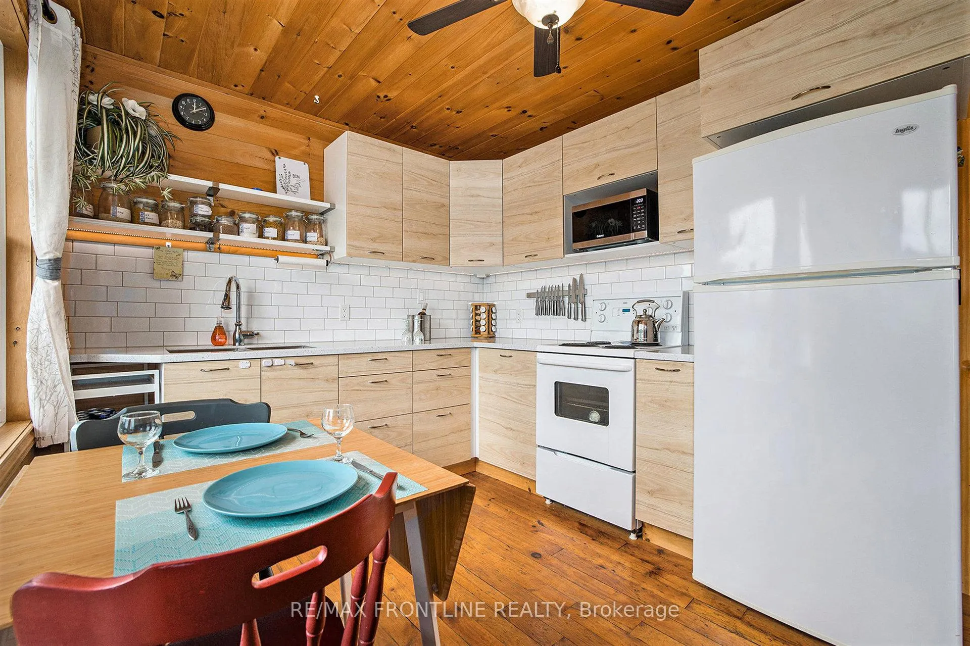 Photo 9 of 1294 Harding Lane, Frontenac, Frontenac Centre — HOMEH