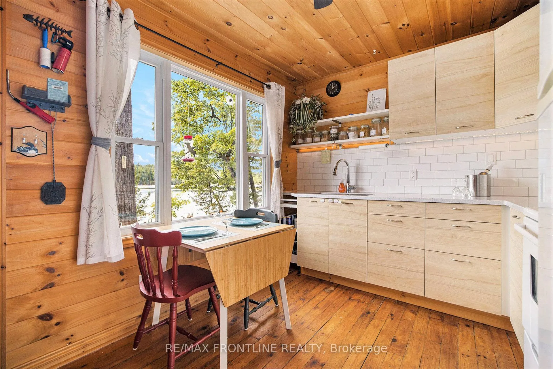 Photo 10 of 1294 Harding Lane, Frontenac, Frontenac Centre — HOMEH