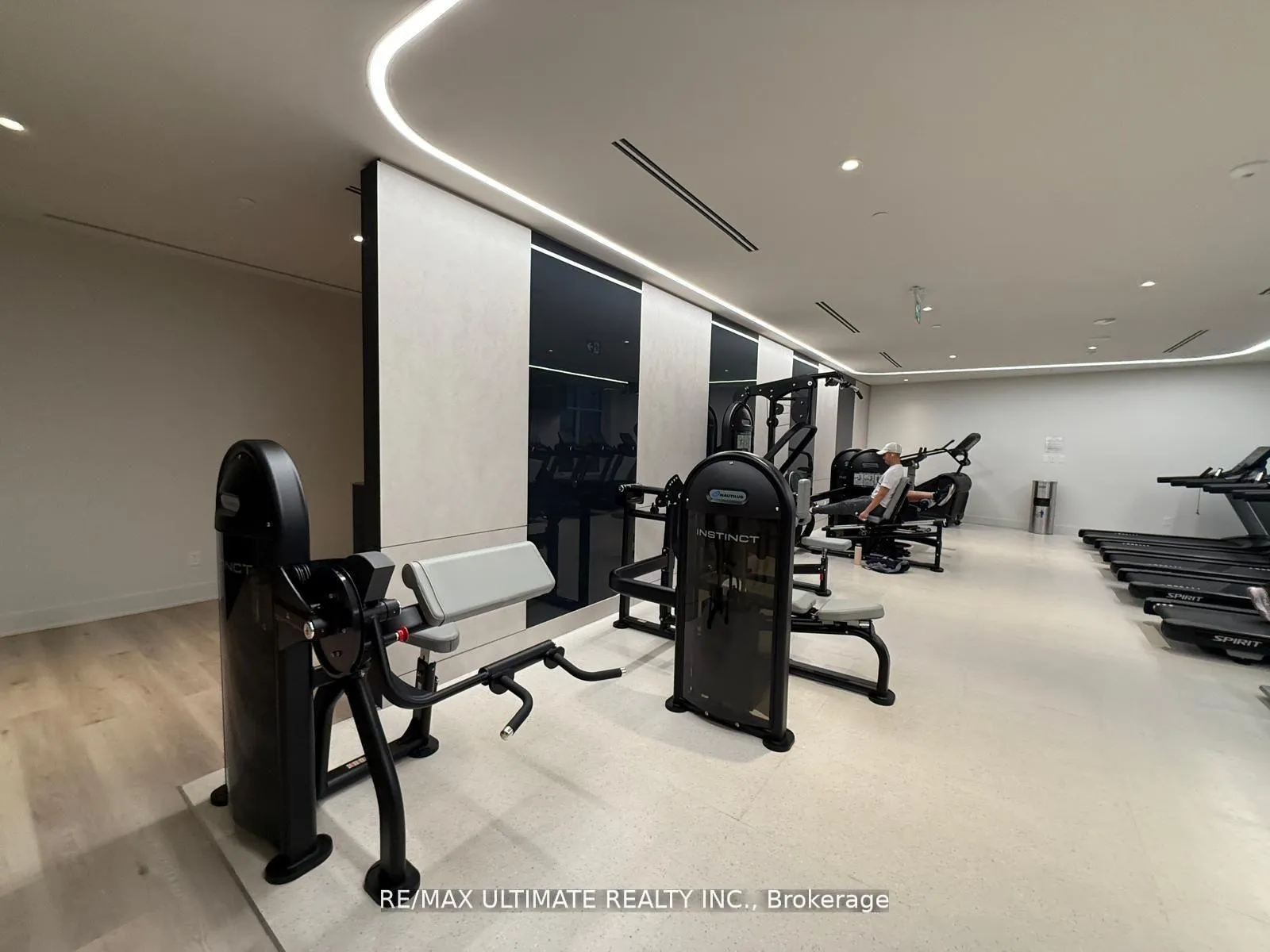 Photo 18 of Unit 1701A, 30 Upper Mall Way, Vaughan, Brownridge — HOMEH