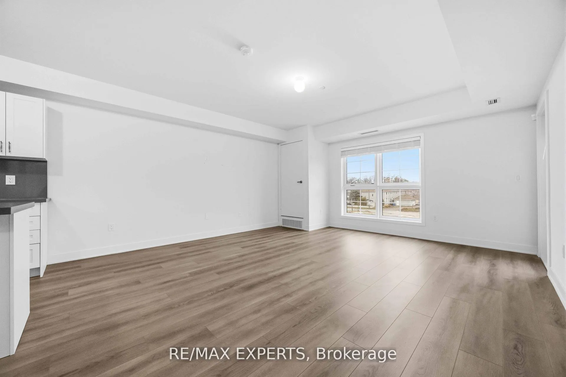 Photo 23 of Unit 311, 110 Grew Boulevard, Georgina, Sutton & Jackson's Point — HOMEH