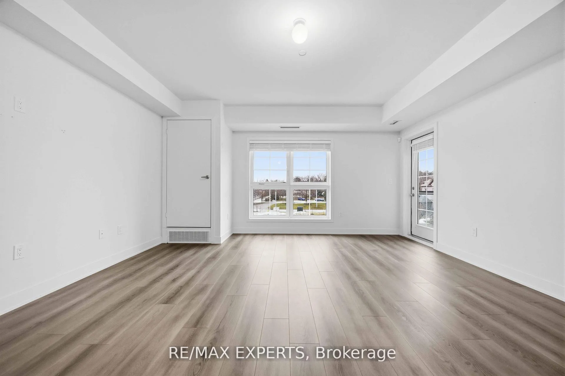 Photo 24 of Unit 311, 110 Grew Boulevard, Georgina, Sutton & Jackson's Point — HOMEH