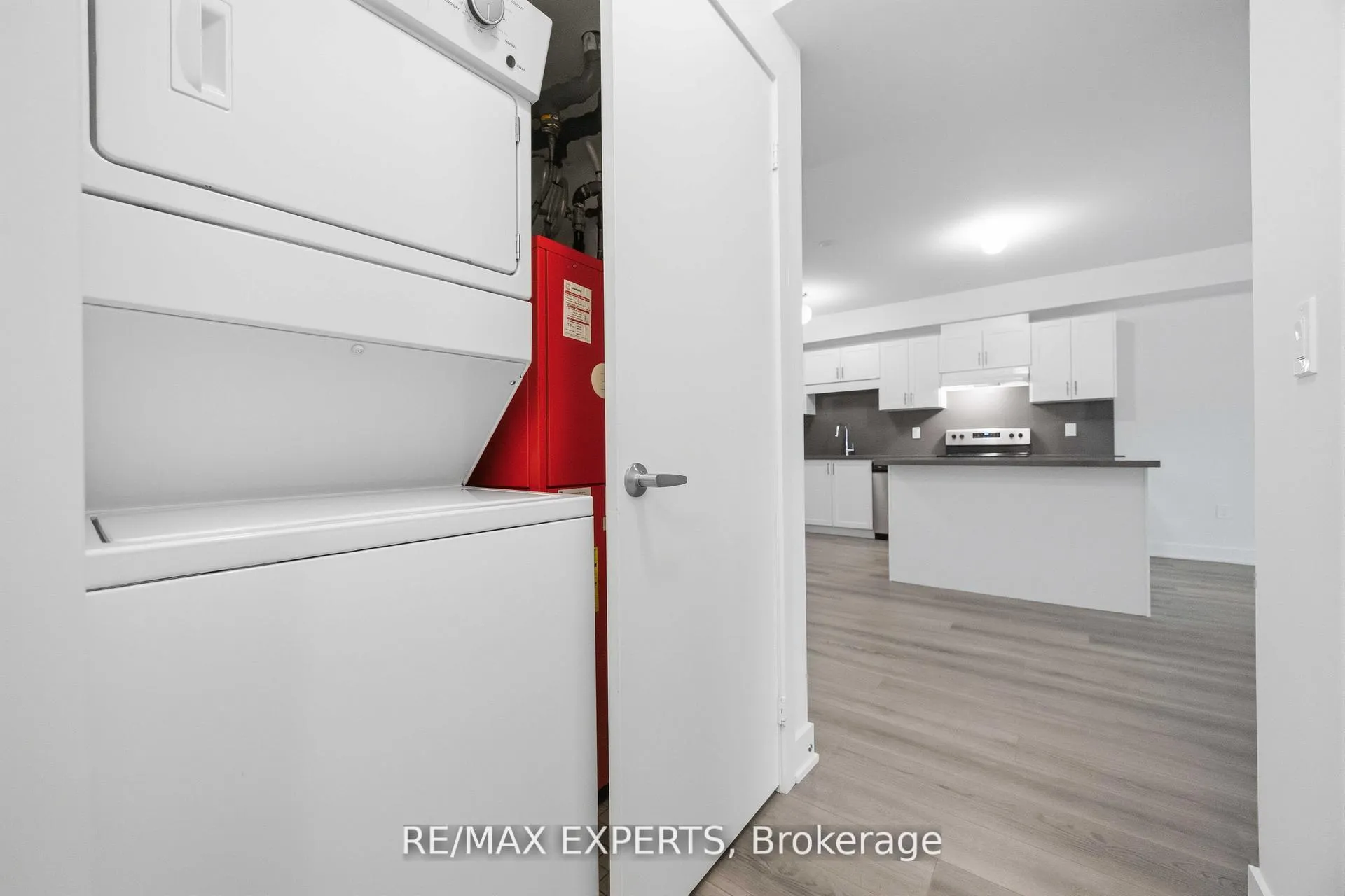 Photo 31 of Unit 311, 110 Grew Boulevard, Georgina, Sutton & Jackson's Point — HOMEH