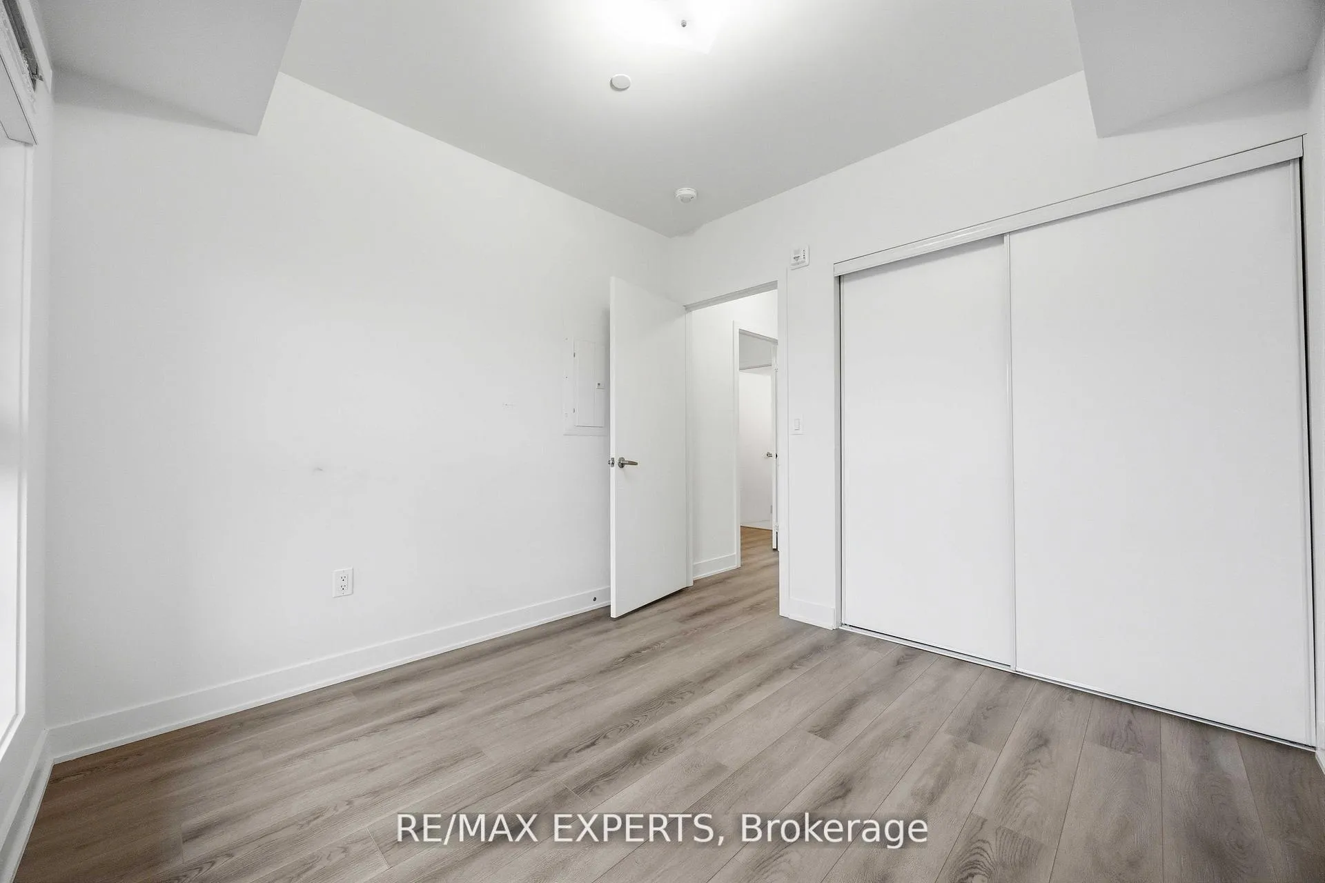 Photo 35 of Unit 311, 110 Grew Boulevard, Georgina, Sutton & Jackson's Point — HOMEH