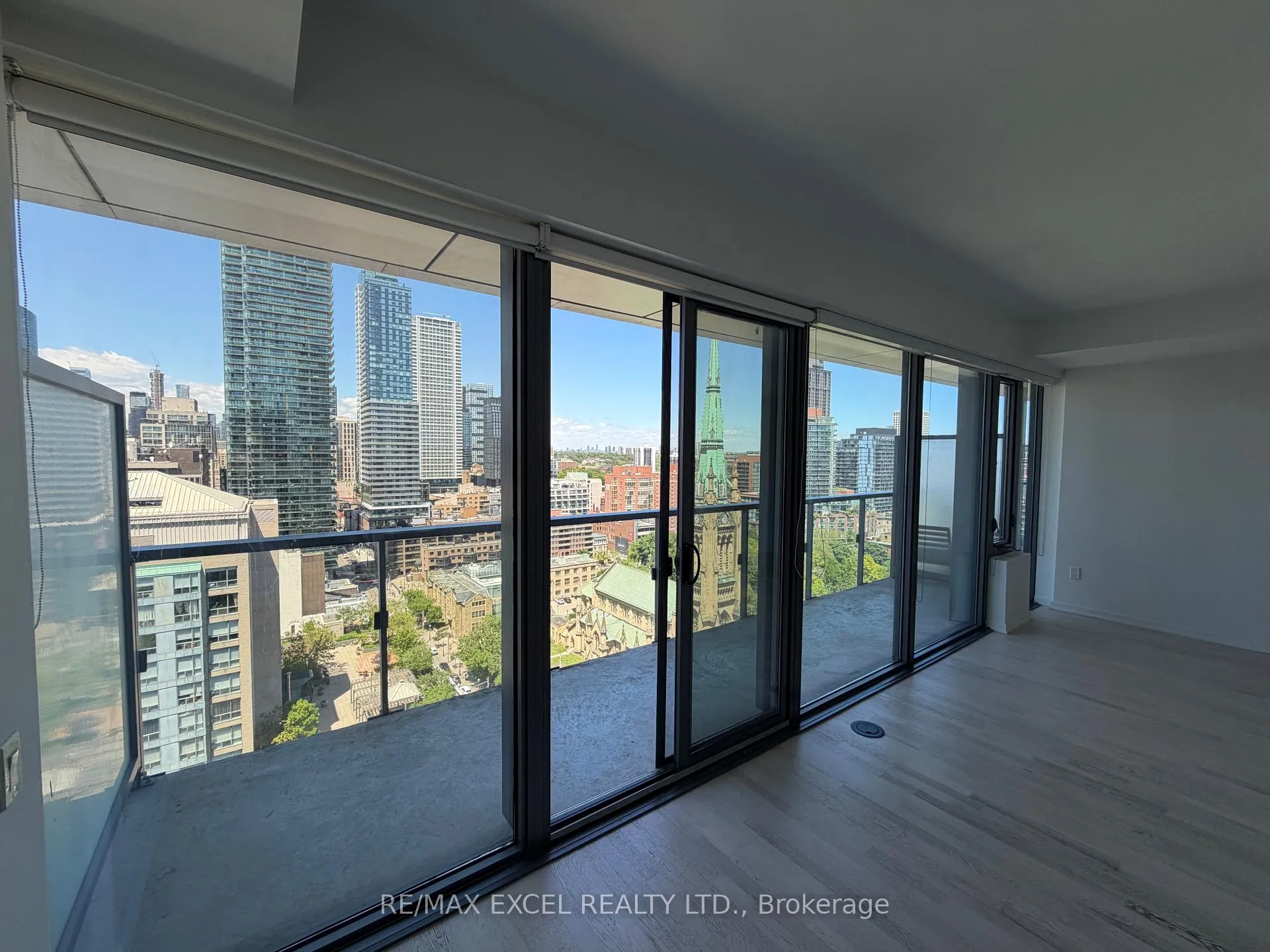 Photo 7 of Unit 1901, 60 Colborne Street, Toronto, Church-Yonge Corridor — HOMEH