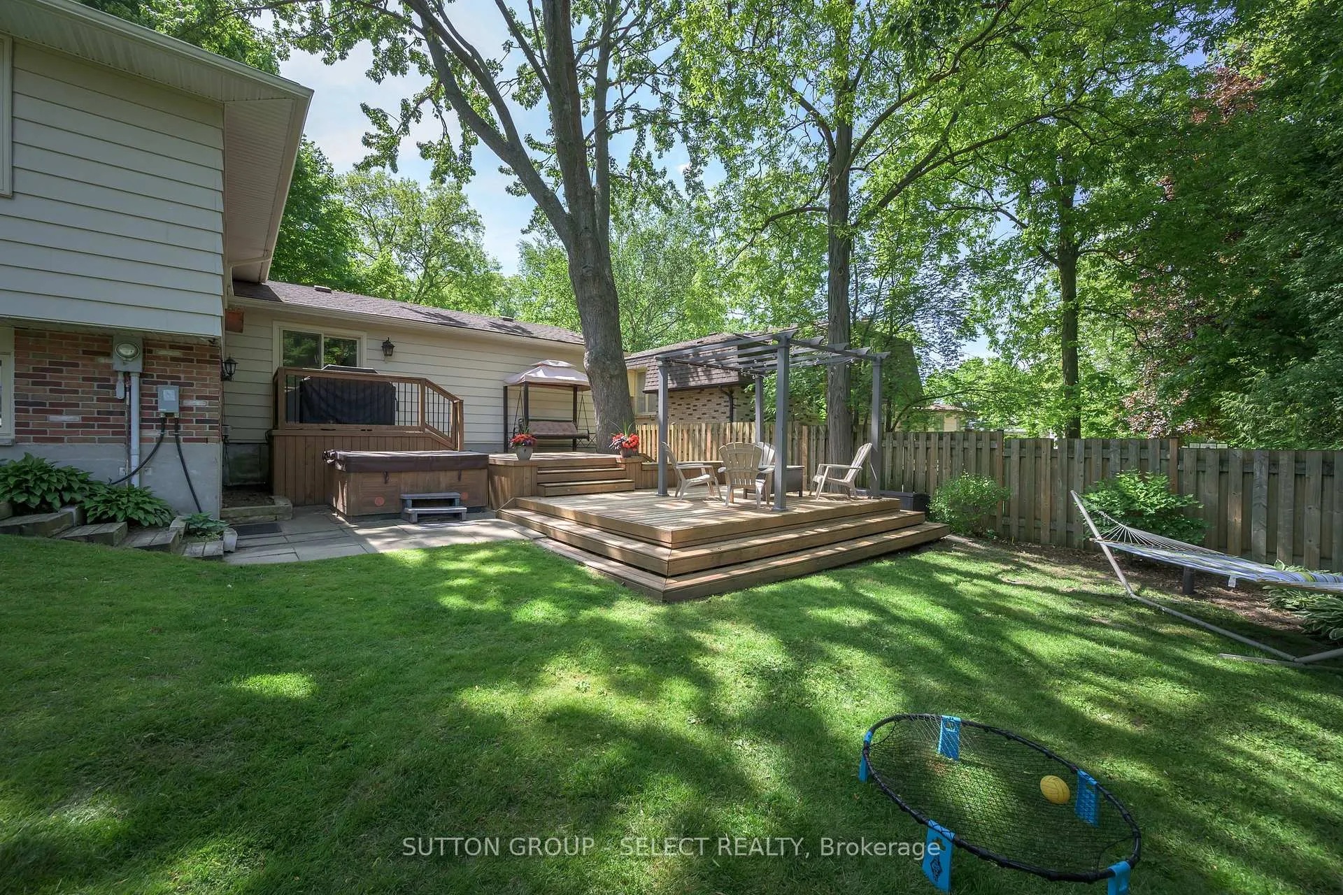Photo 6 of 181 Dearborn Avenue, London, South K — HOMEH