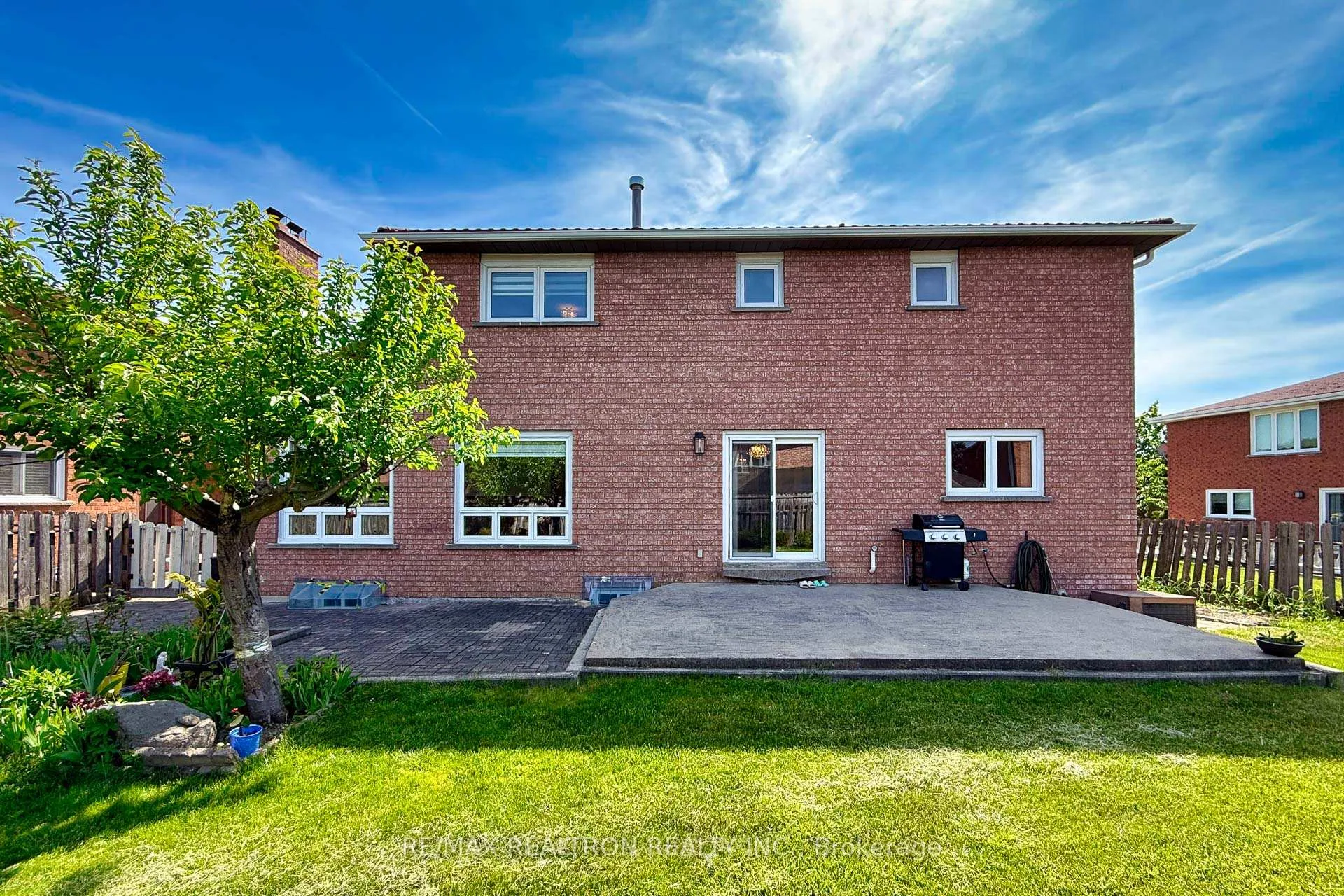 Photo 43 of 73 Saddle Tree Crescent, Vaughan, West Woodbridge — HOMEH