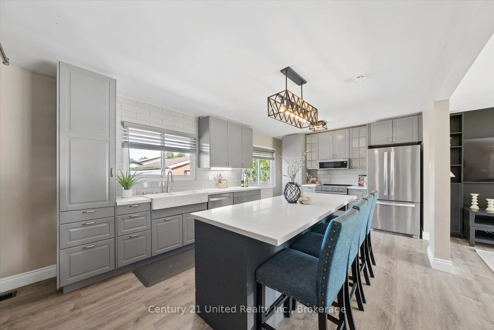 Photo 14 of 534 Robert Road, Peterborough, Otonabee Ward 1 — HOMEH