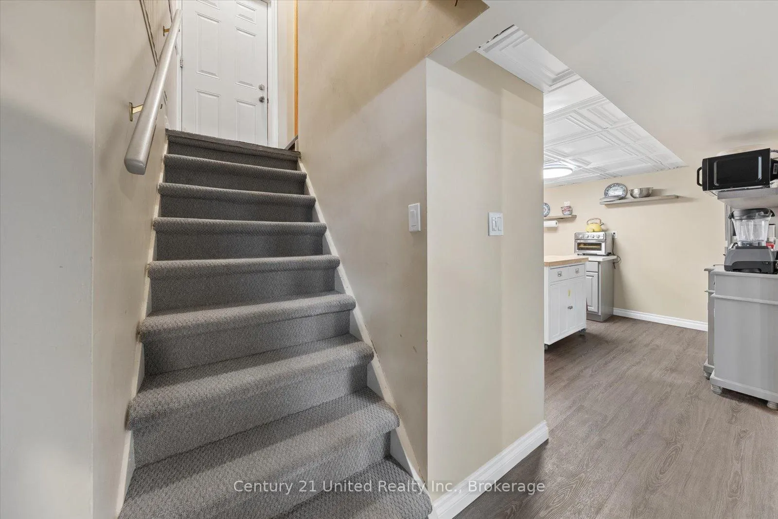 Photo 30 of 534 Robert Road, Peterborough, Otonabee Ward 1 — HOMEH