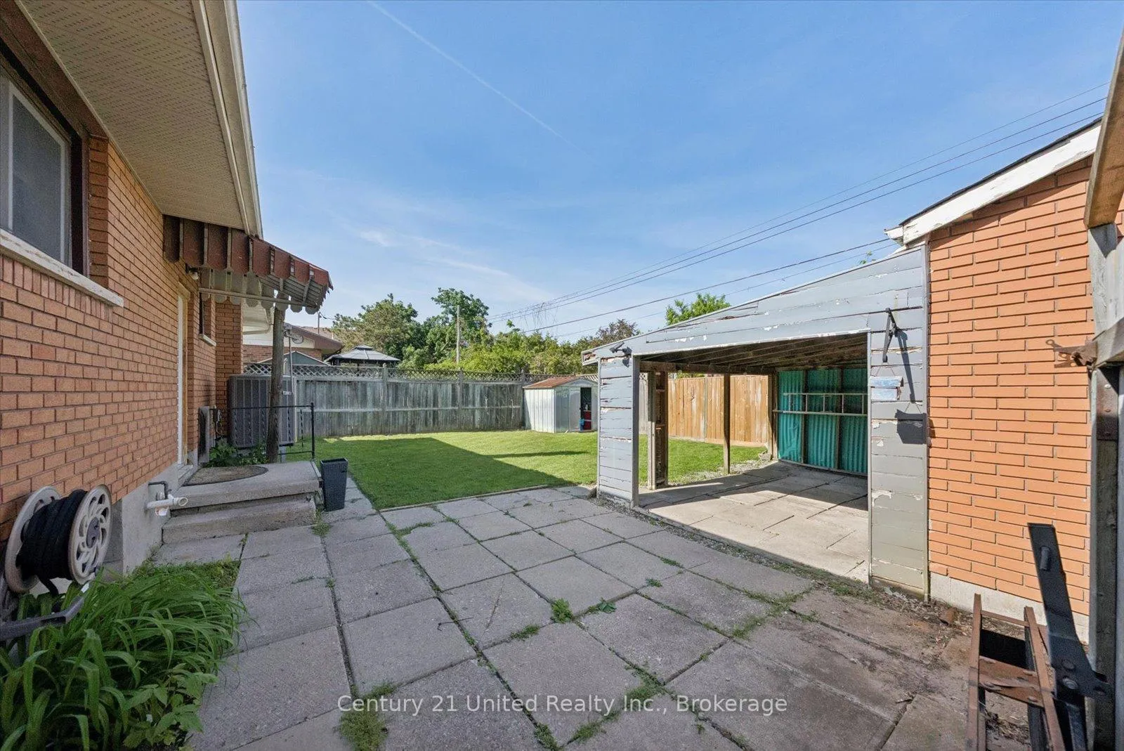 Photo 42 of 534 Robert Road, Peterborough, Otonabee Ward 1 — HOMEH