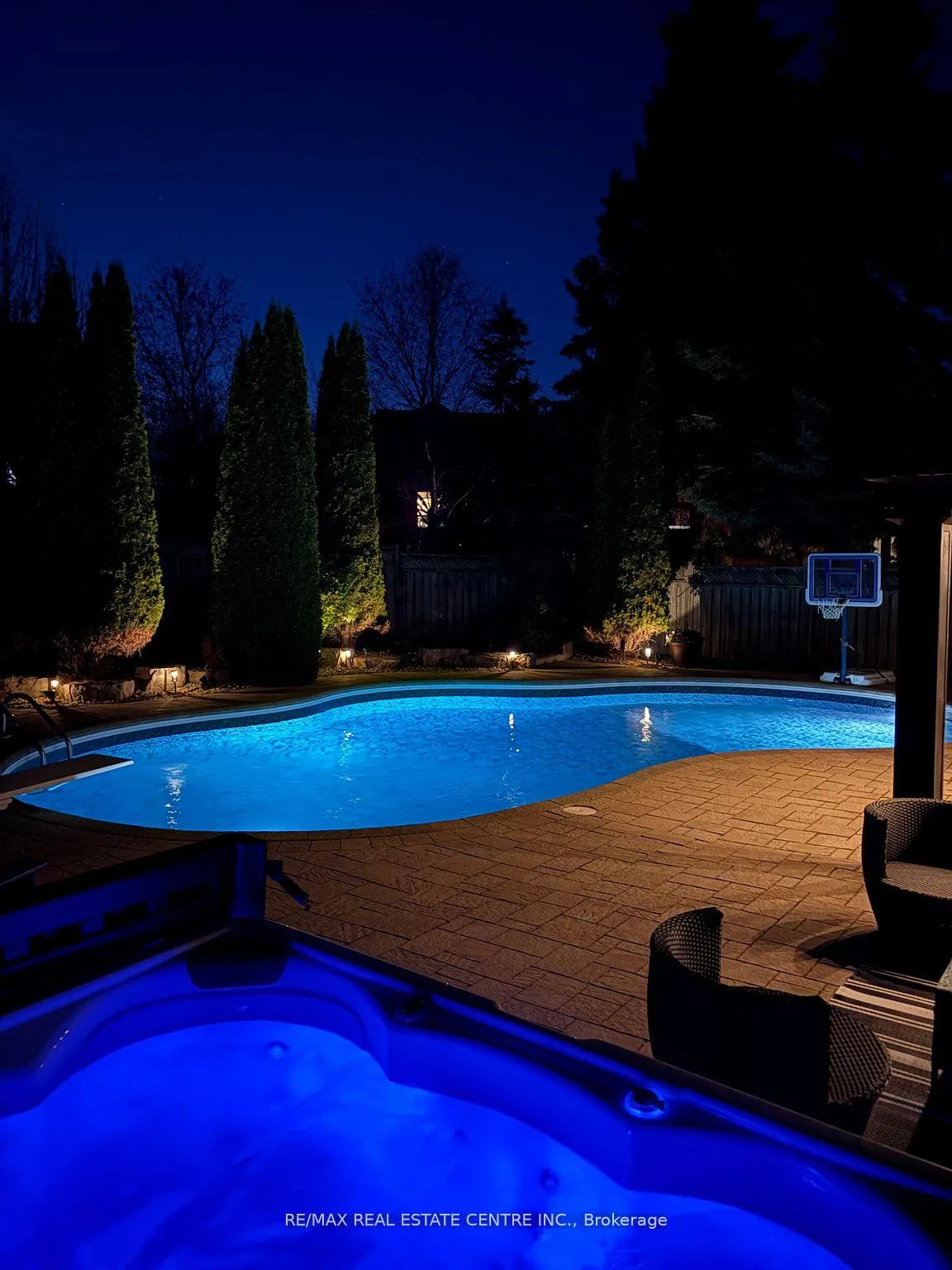 Photo 45 of 11 Chapman Road, Orangeville — HOMEH