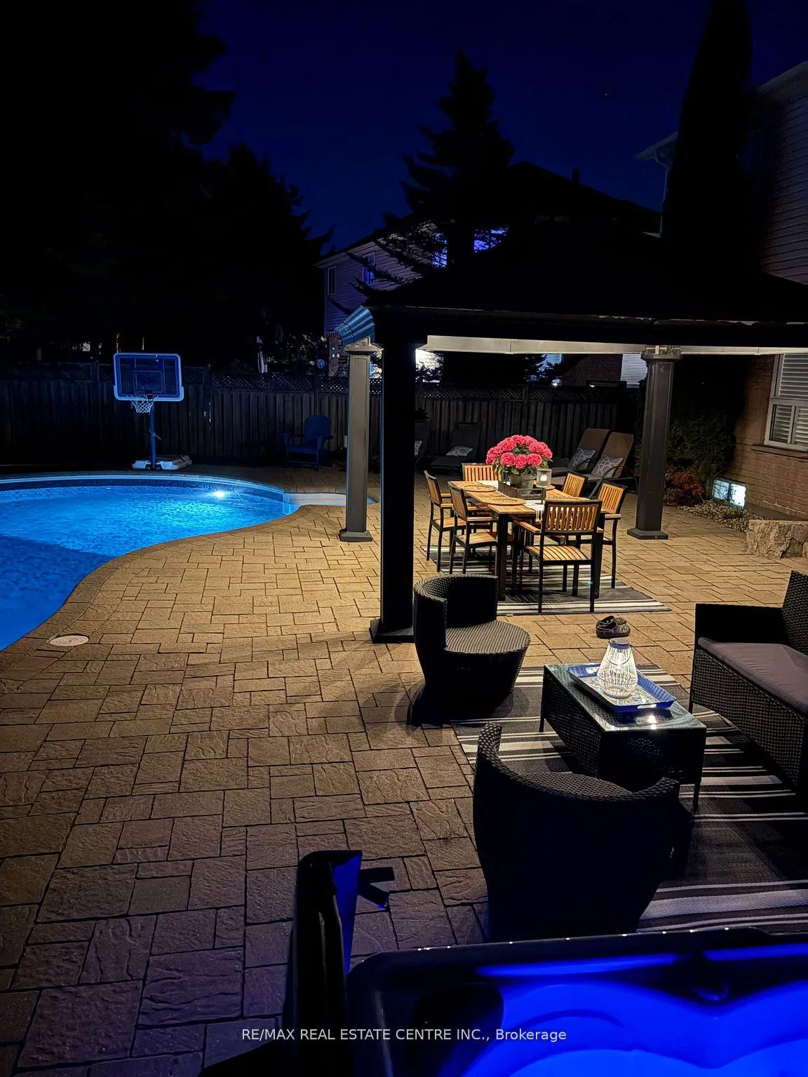 Photo 49 of 11 Chapman Road, Orangeville — HOMEH