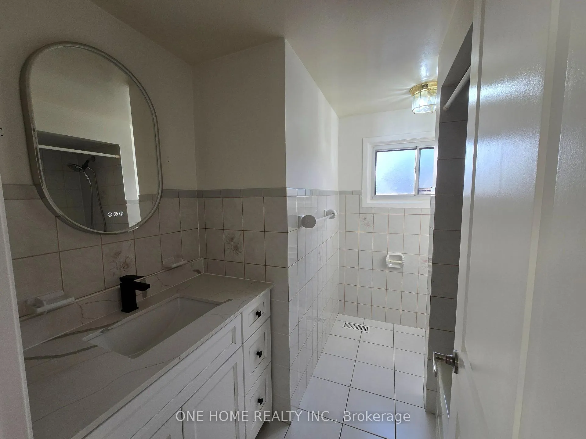 Photo 18 of 223 Elmwood Road, Oakville, Central — HOMEH
