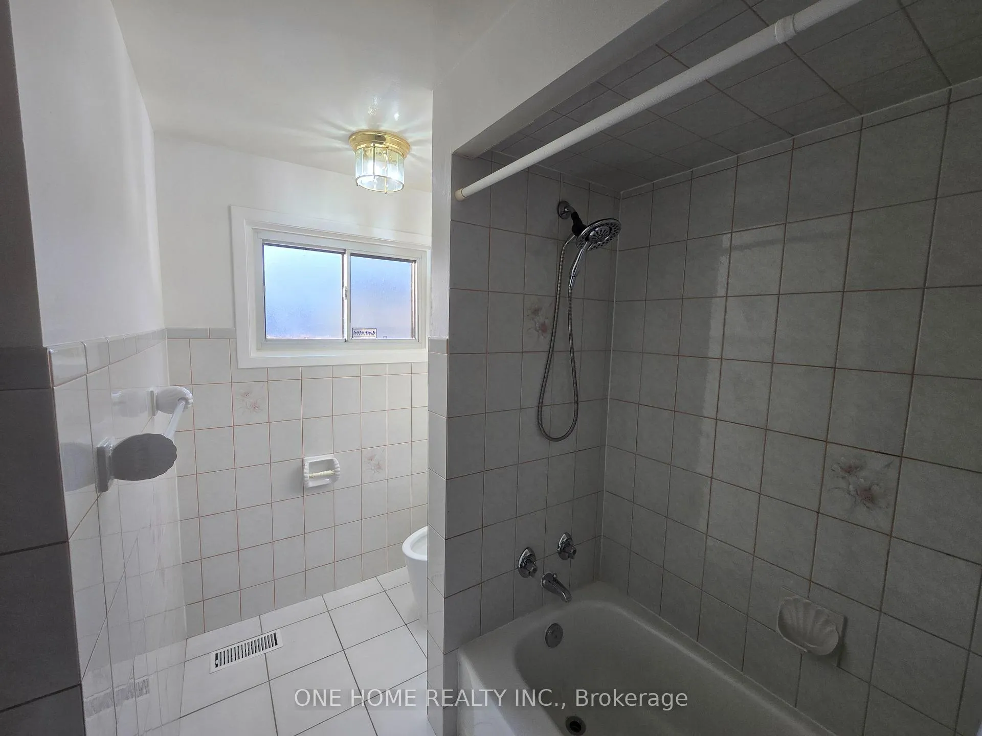Photo 19 of 223 Elmwood Road, Oakville, Central — HOMEH
