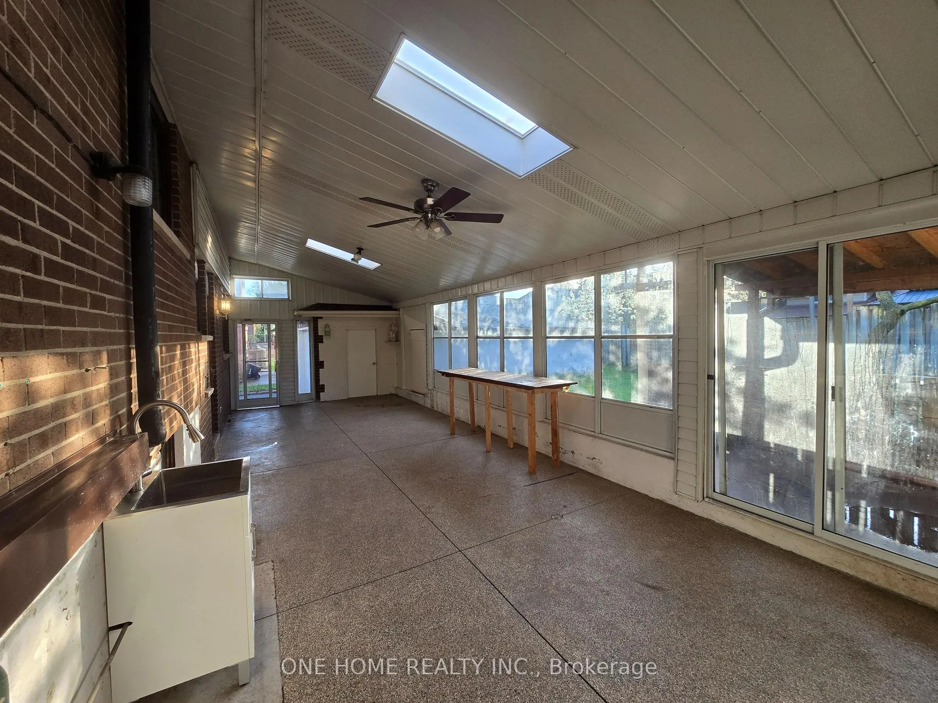 Photo 22 of 223 Elmwood Road, Oakville, Central — HOMEH