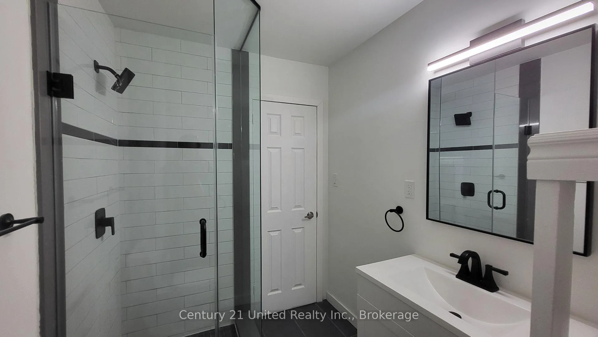 Photo 7 of Unit 1, 172.5 Hunter Street W, Peterborough, Town Ward 3 — HOMEH